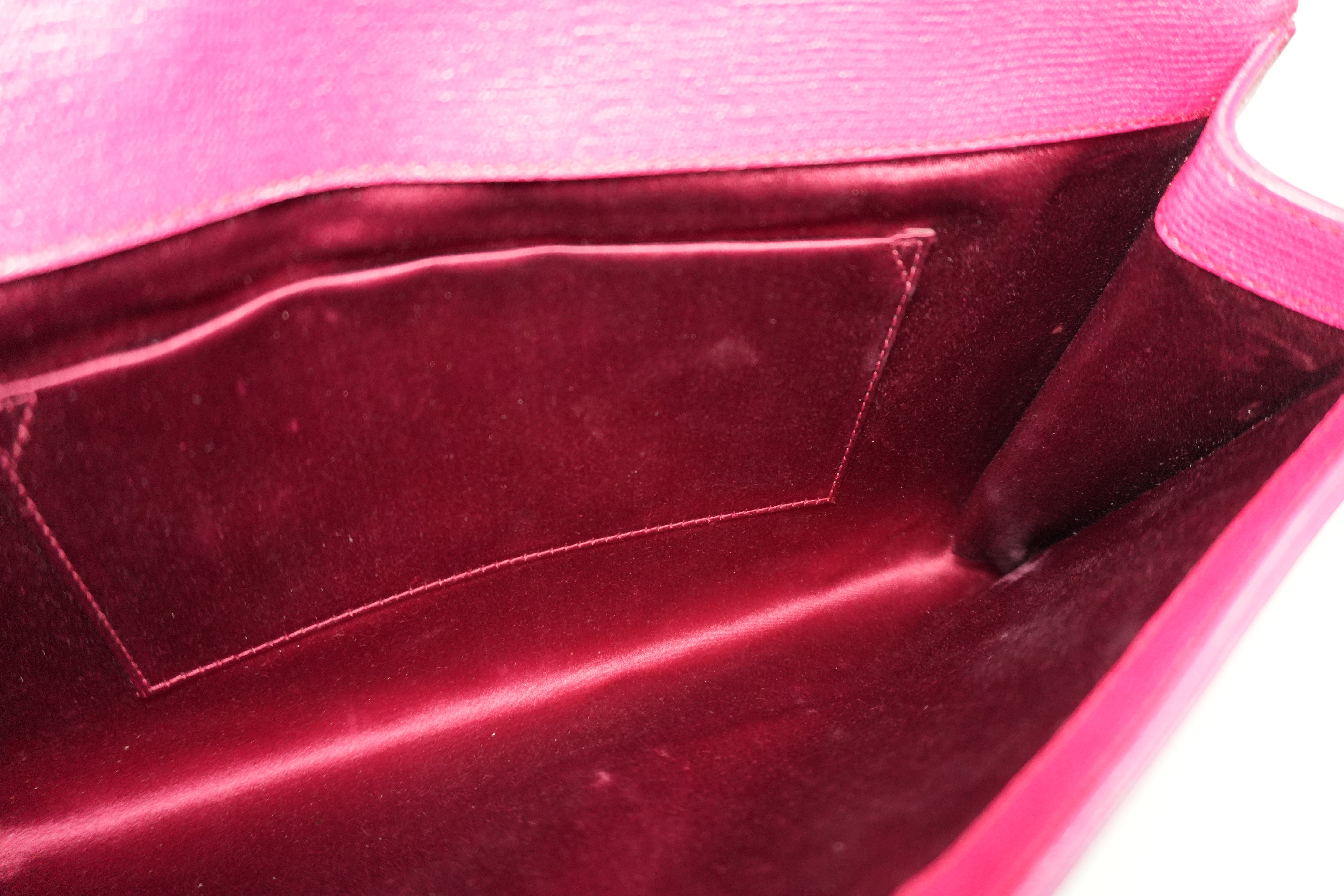 Pre-Owned Yves Saint Laurent Classic Chyc Y-Ligne Clutch Pink