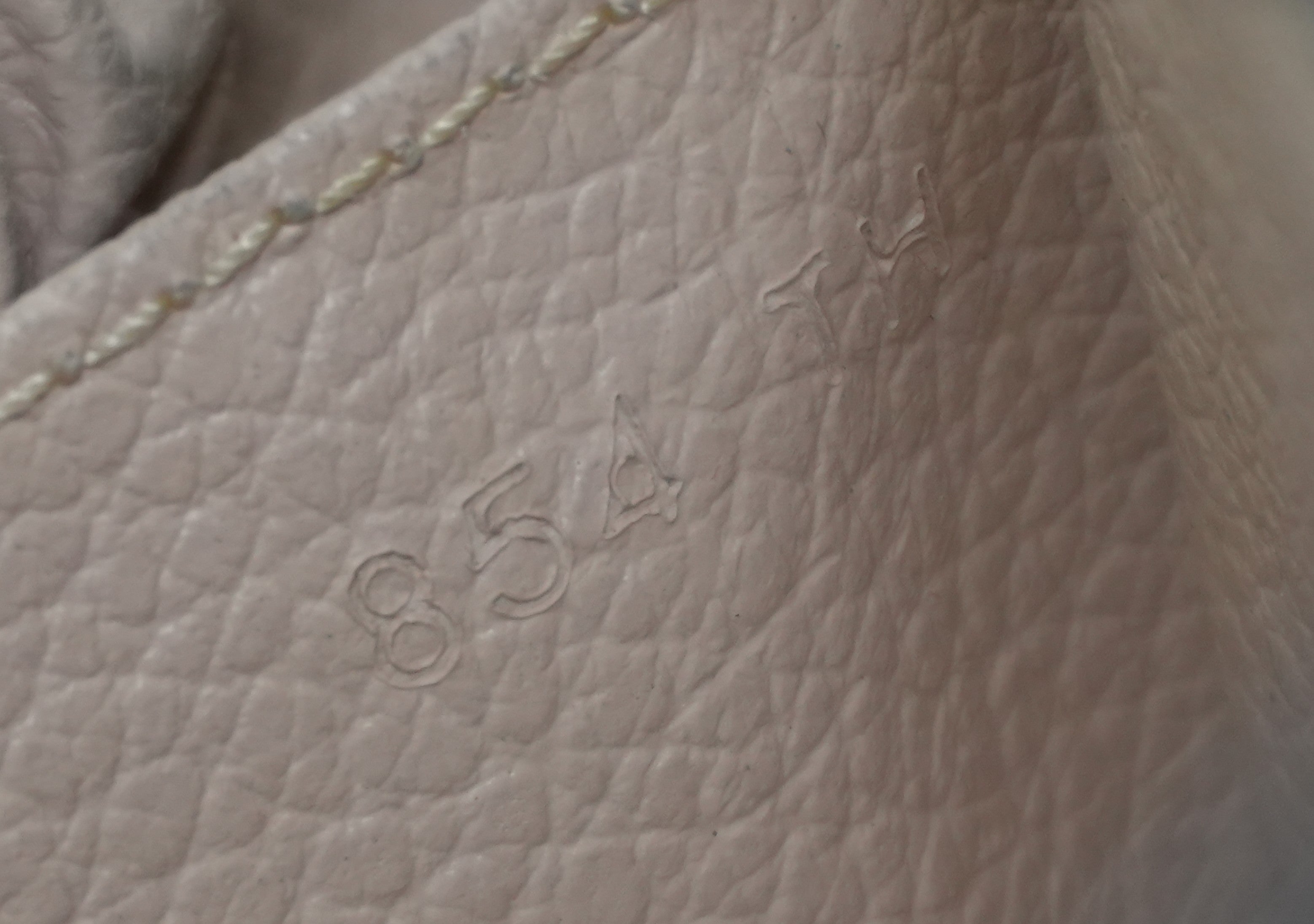 Louis Vuitton Trousse 18 Rare Size Pouch Used