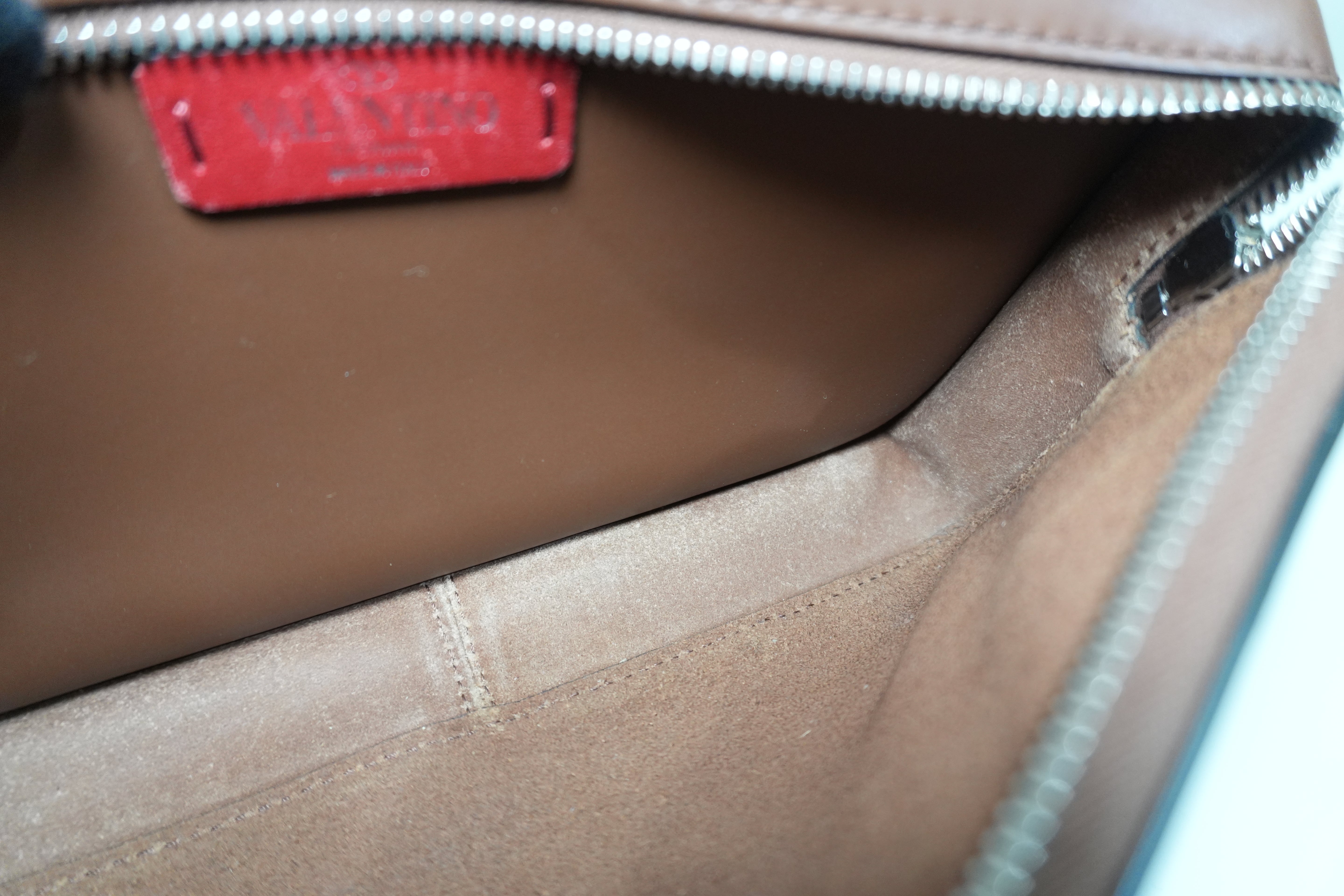 Pre-Owned Valentino VLTN Crossbody Bag Brown
