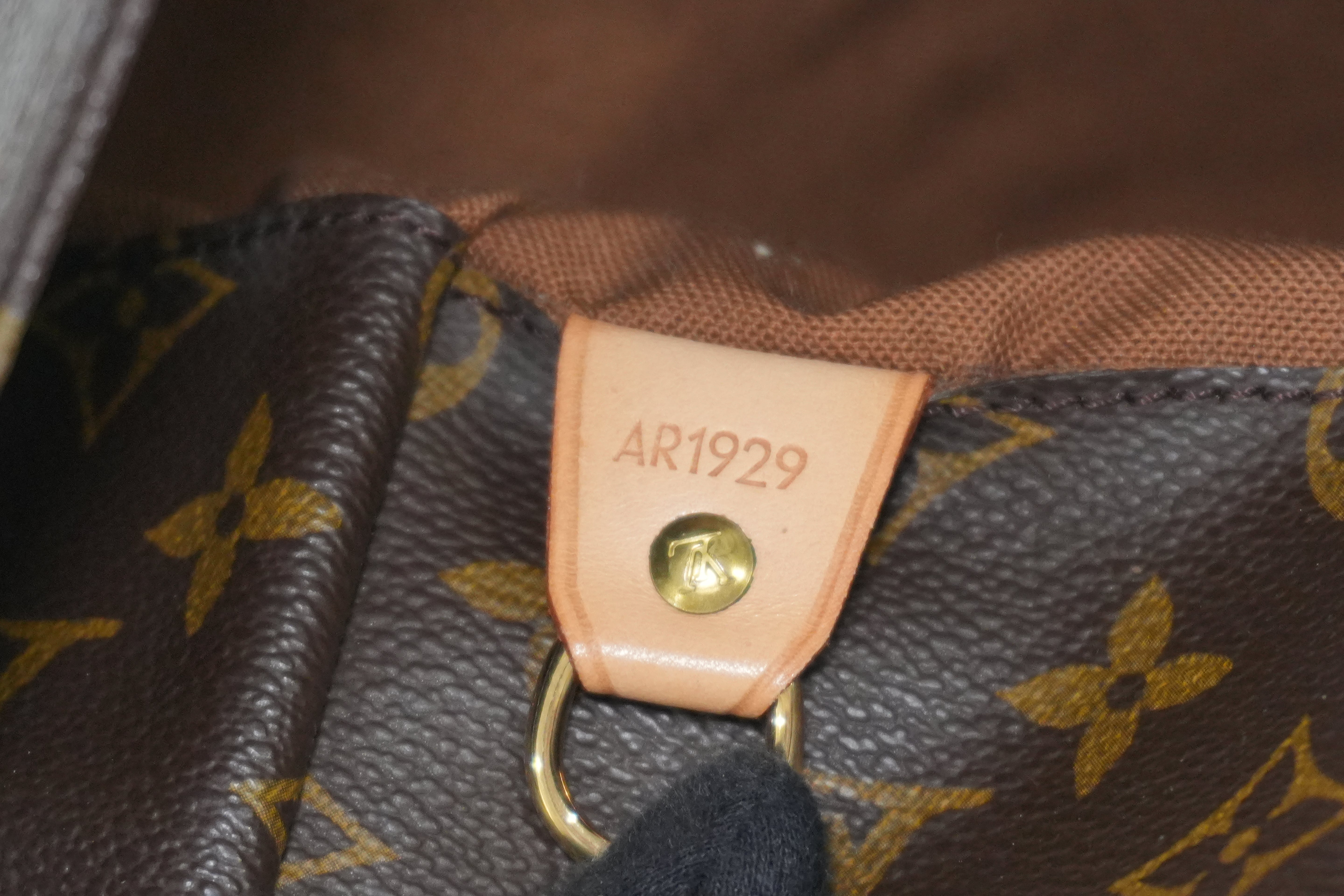 Pre-owned Louis Vuitton Monogram Cabas Mezzo Tote Bag