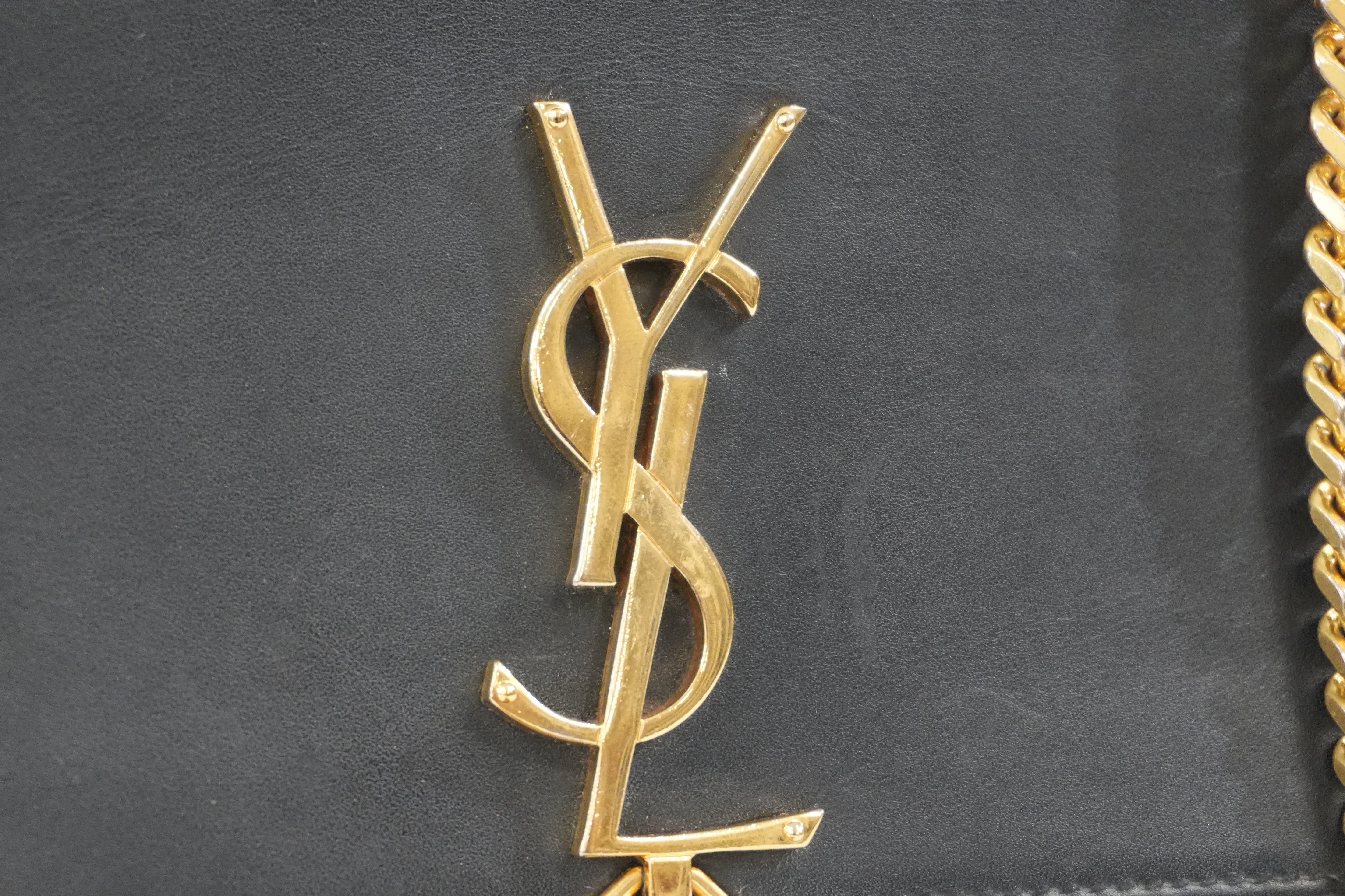 Pre-Owned Yves Saint Laurent Chain Crossbody Bag Black
