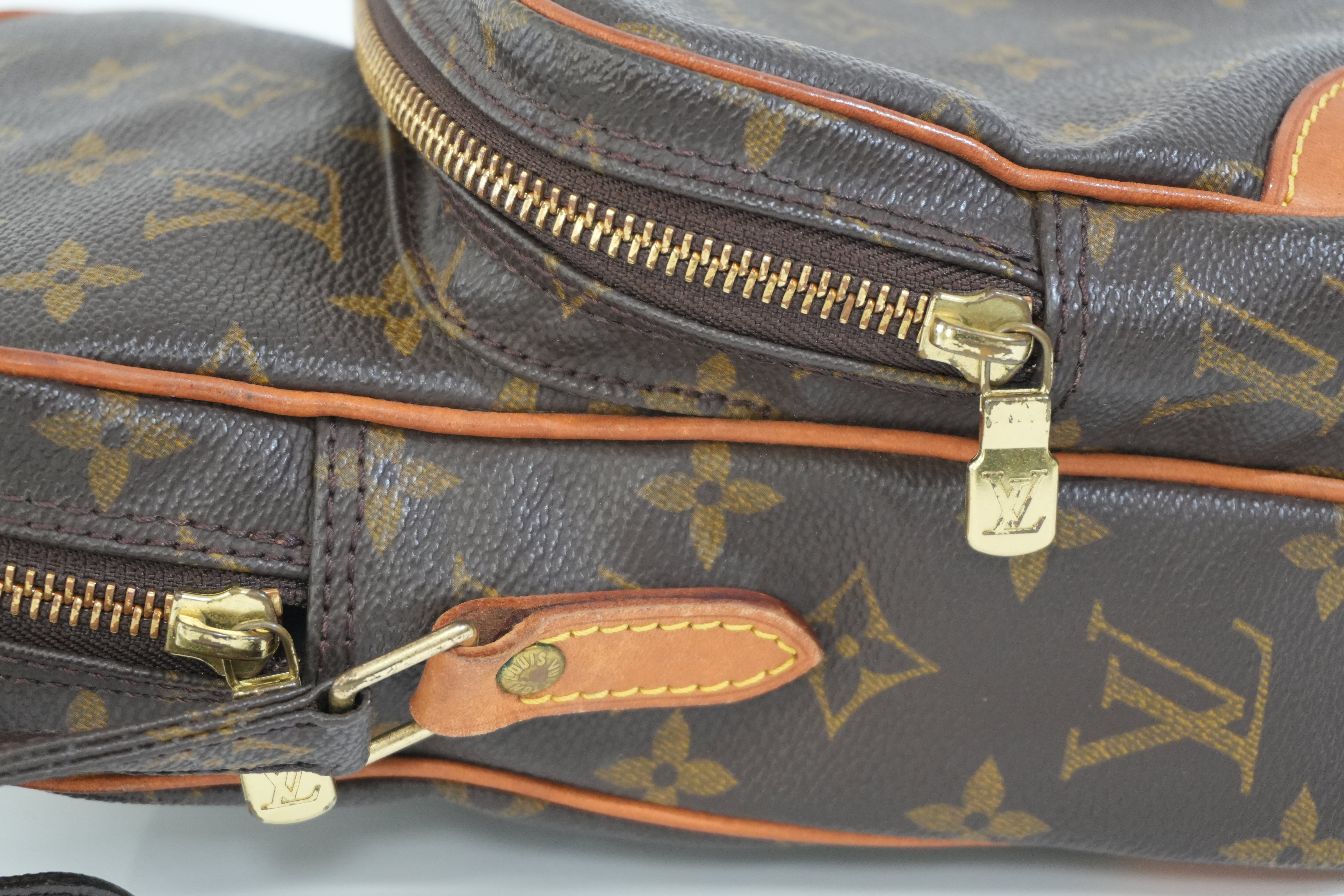 Pre-owned Louis Vuitton Monogram Amazone Crossbody Bag