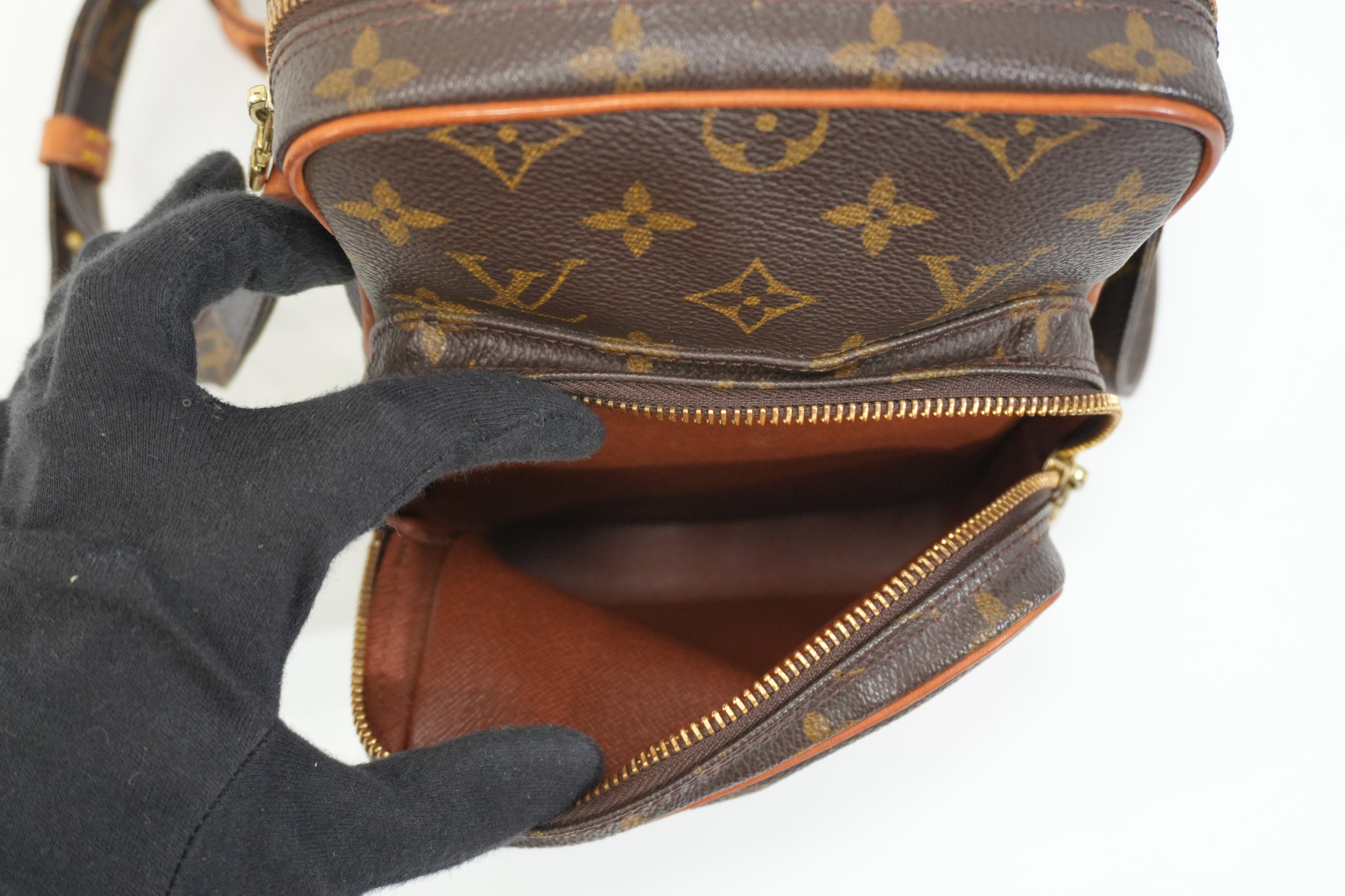 Pre-owned Louis Vuitton Monogram Amazone Crossbody Bag