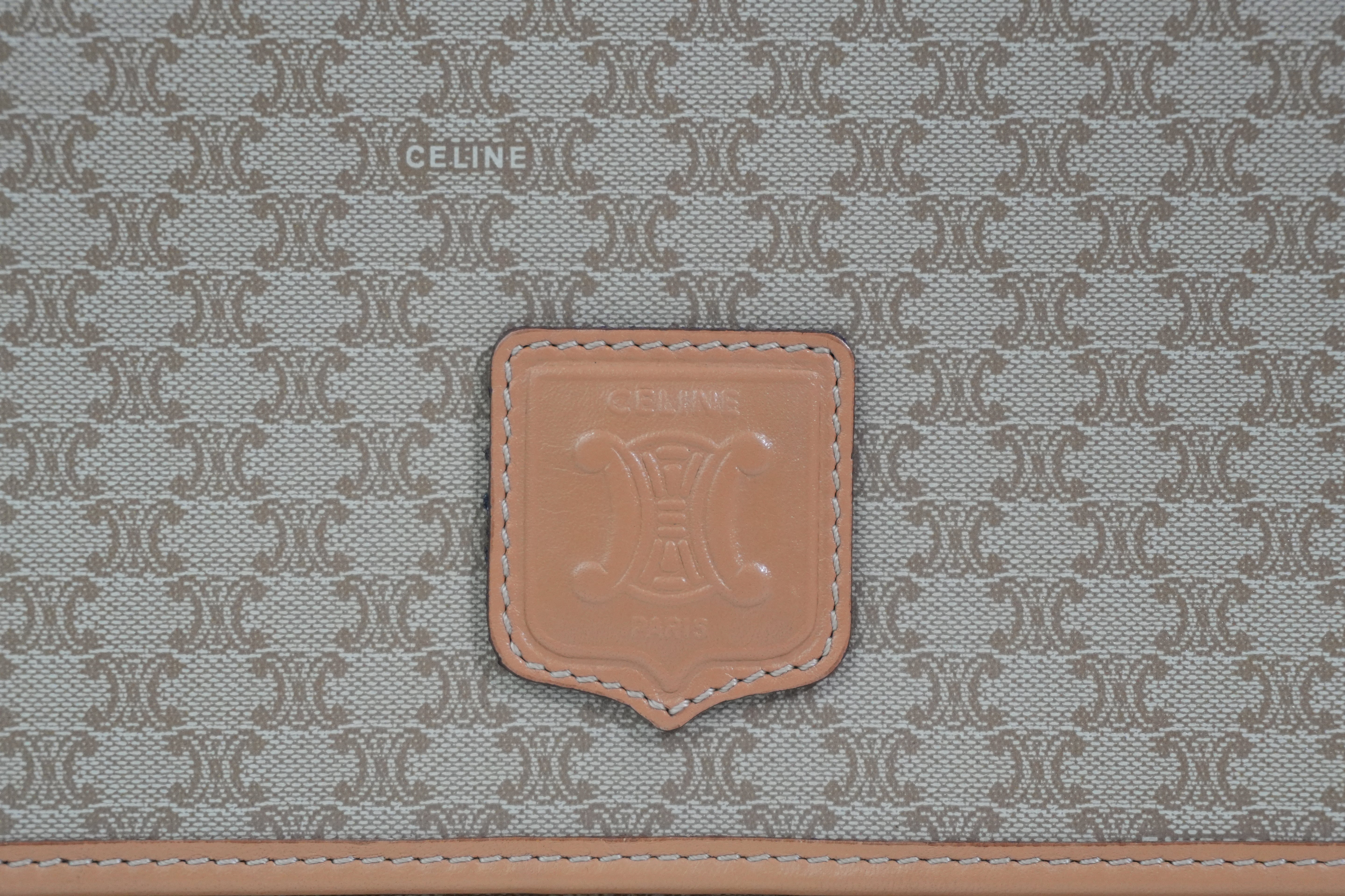 Pre-owned Celine Pouch Brown