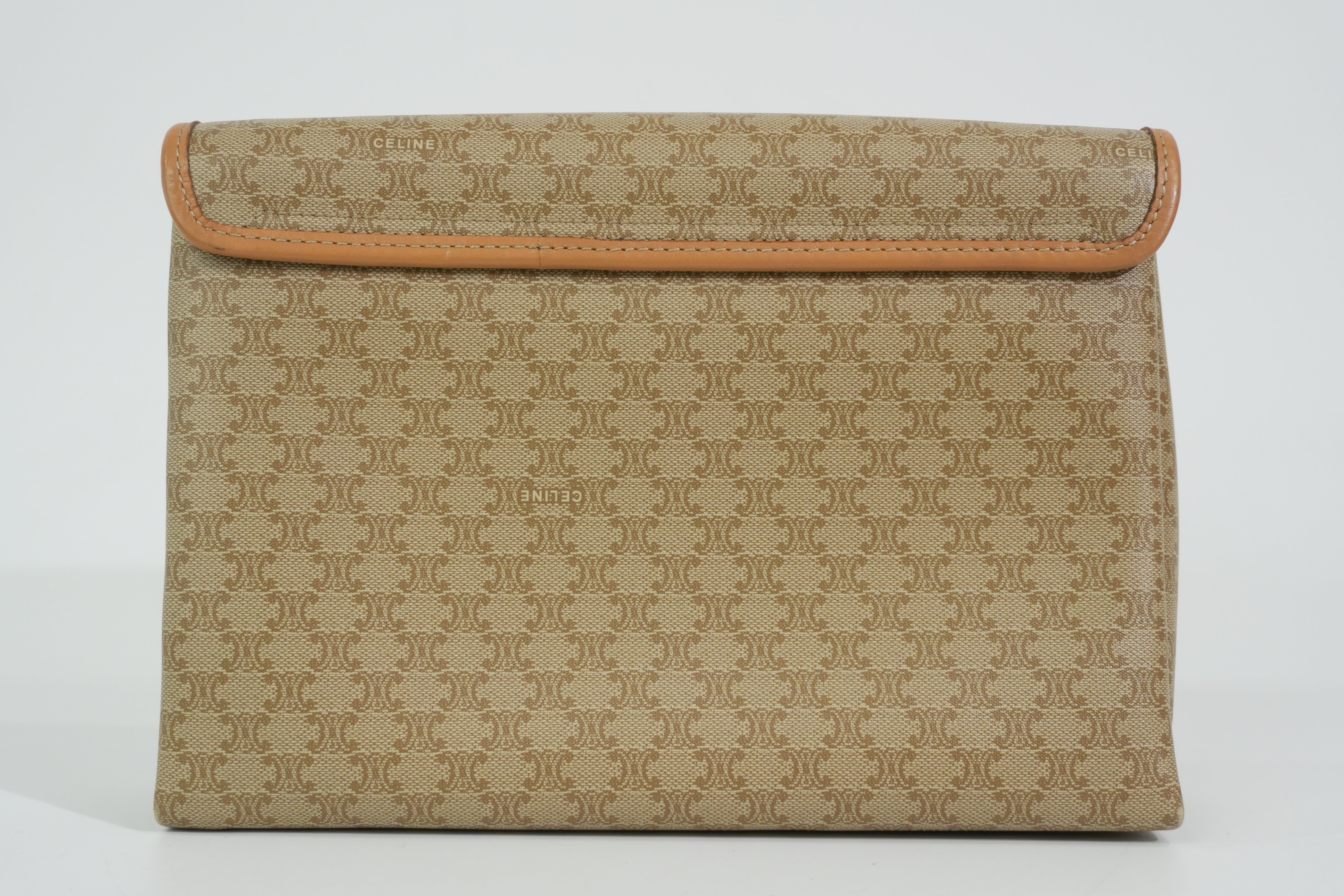 Pre-owned Celine Pouch Brown