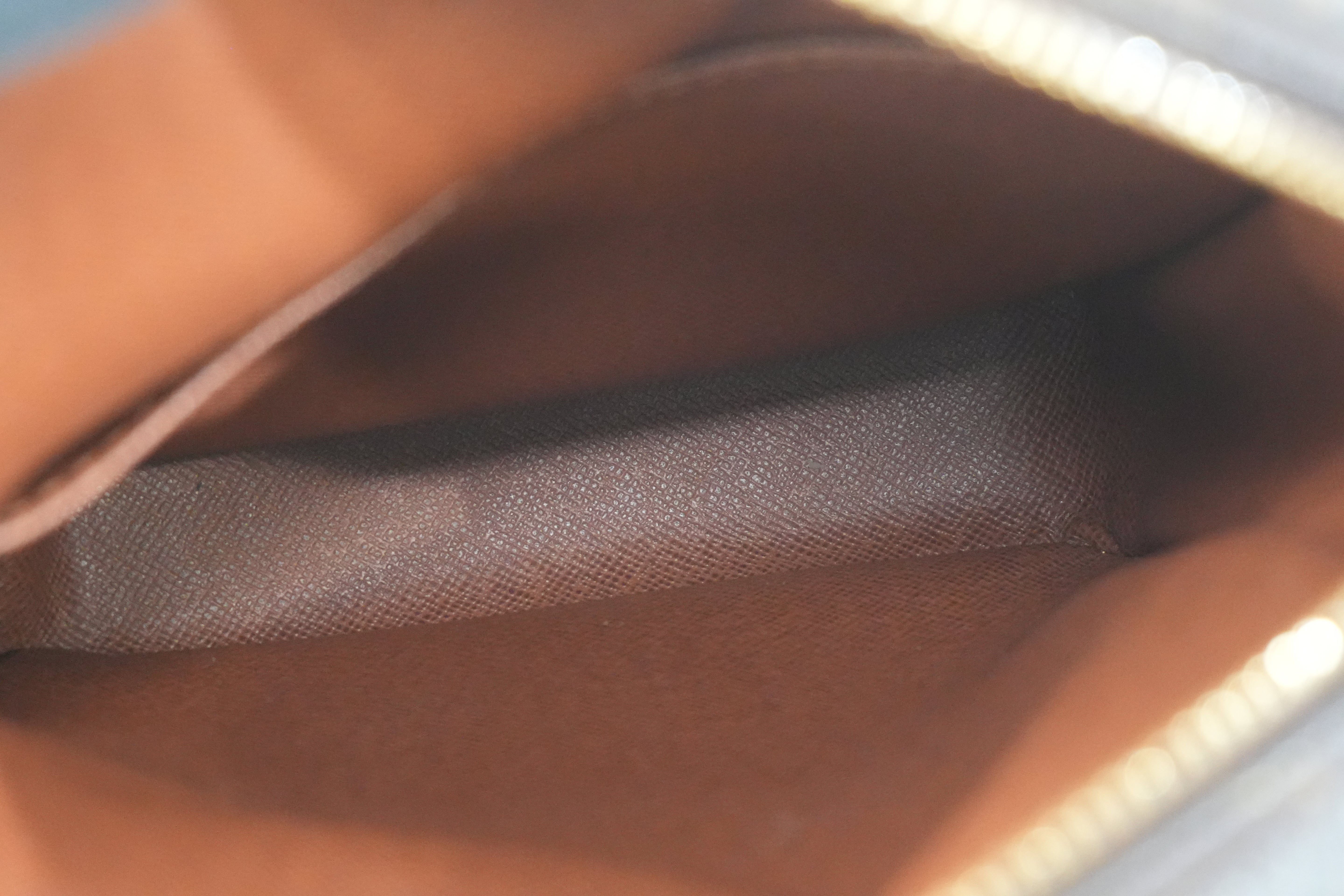 Pre-owned Louis Vuitton Monogram Amazone Crossbody Bag