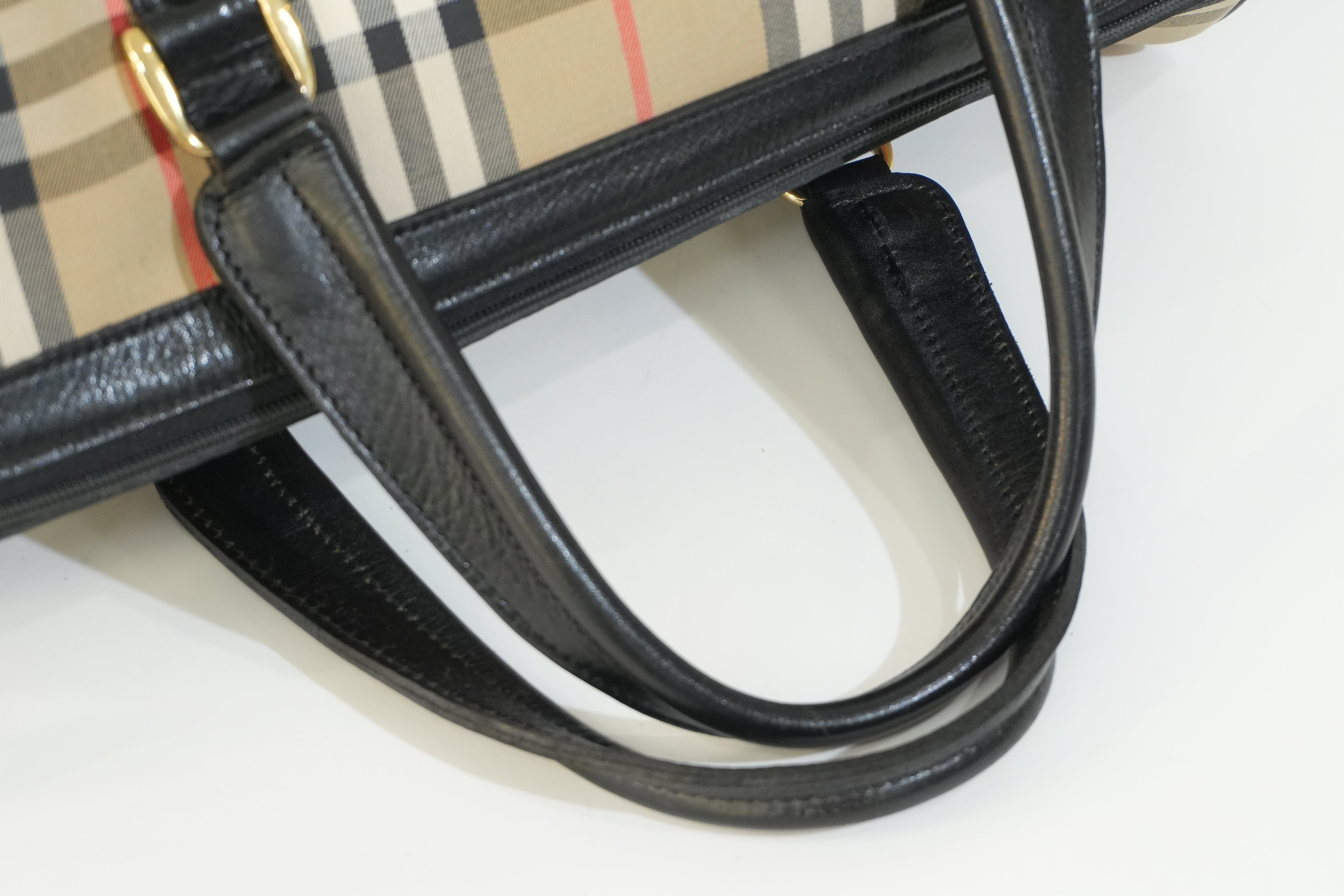 Pre-owned Burberry Duffle Travel Bag