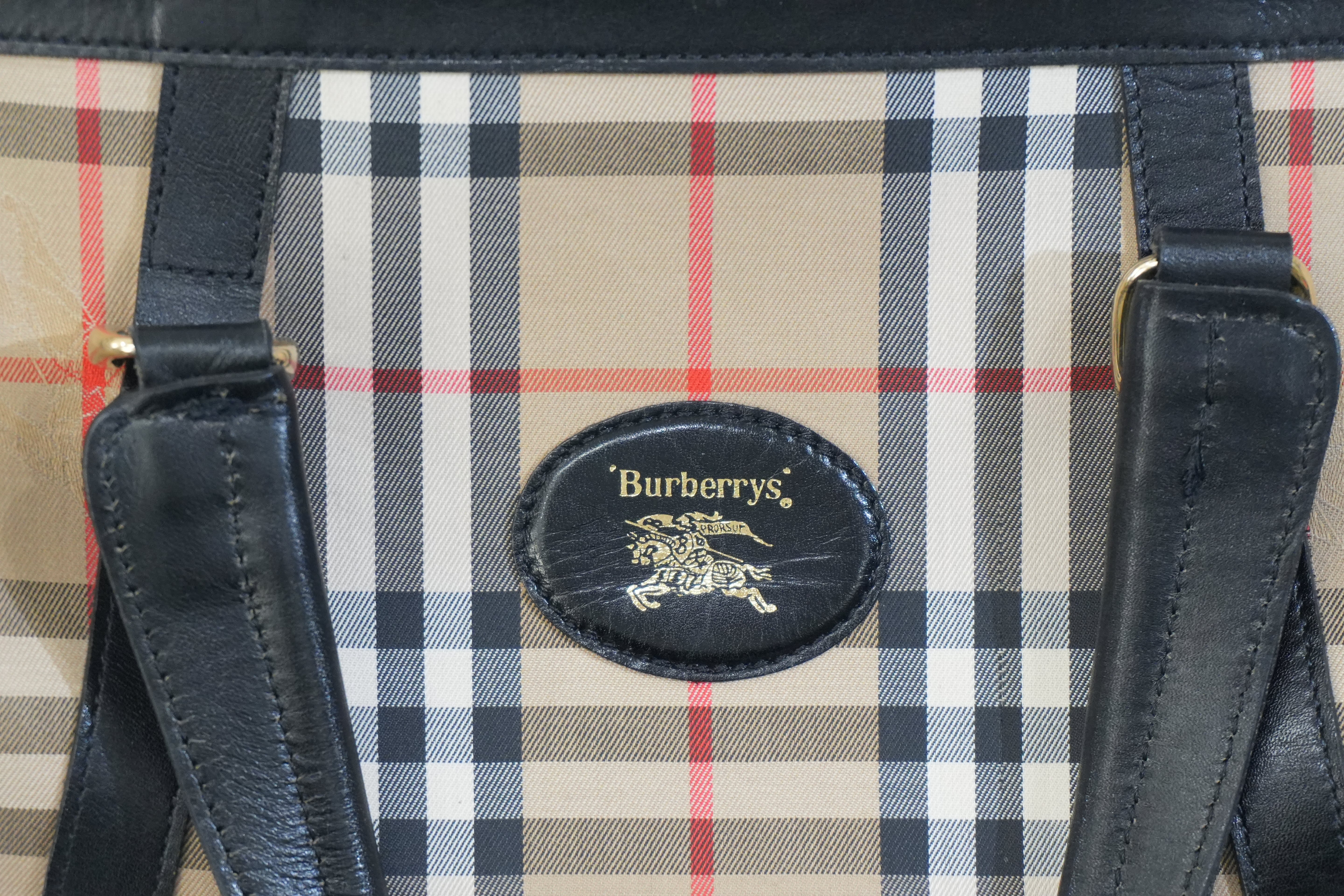 Pre-owned Burberry Duffle Travel Bag