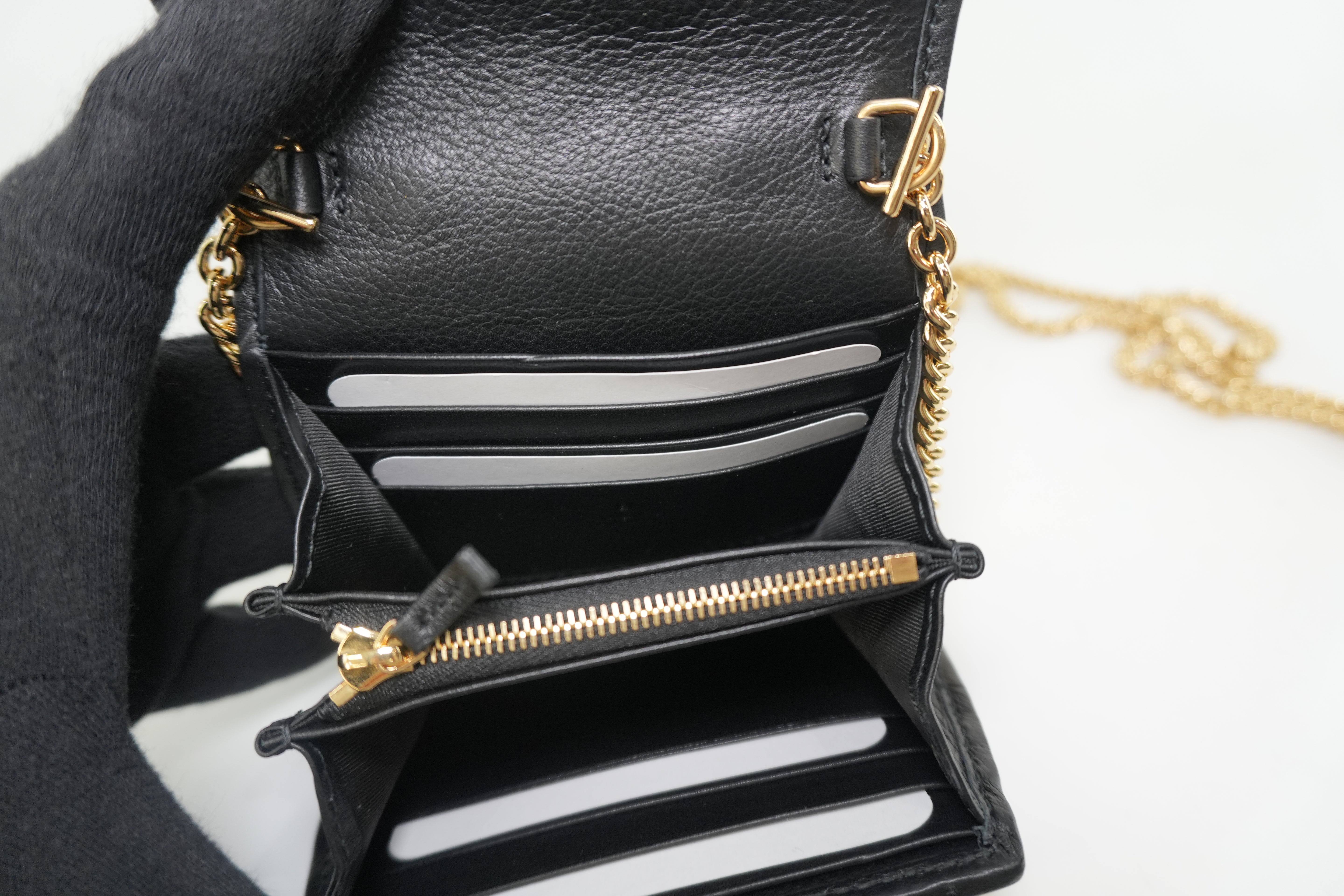 Pre-owned Gucci Leather Chain Shoulder Small Pouch Black