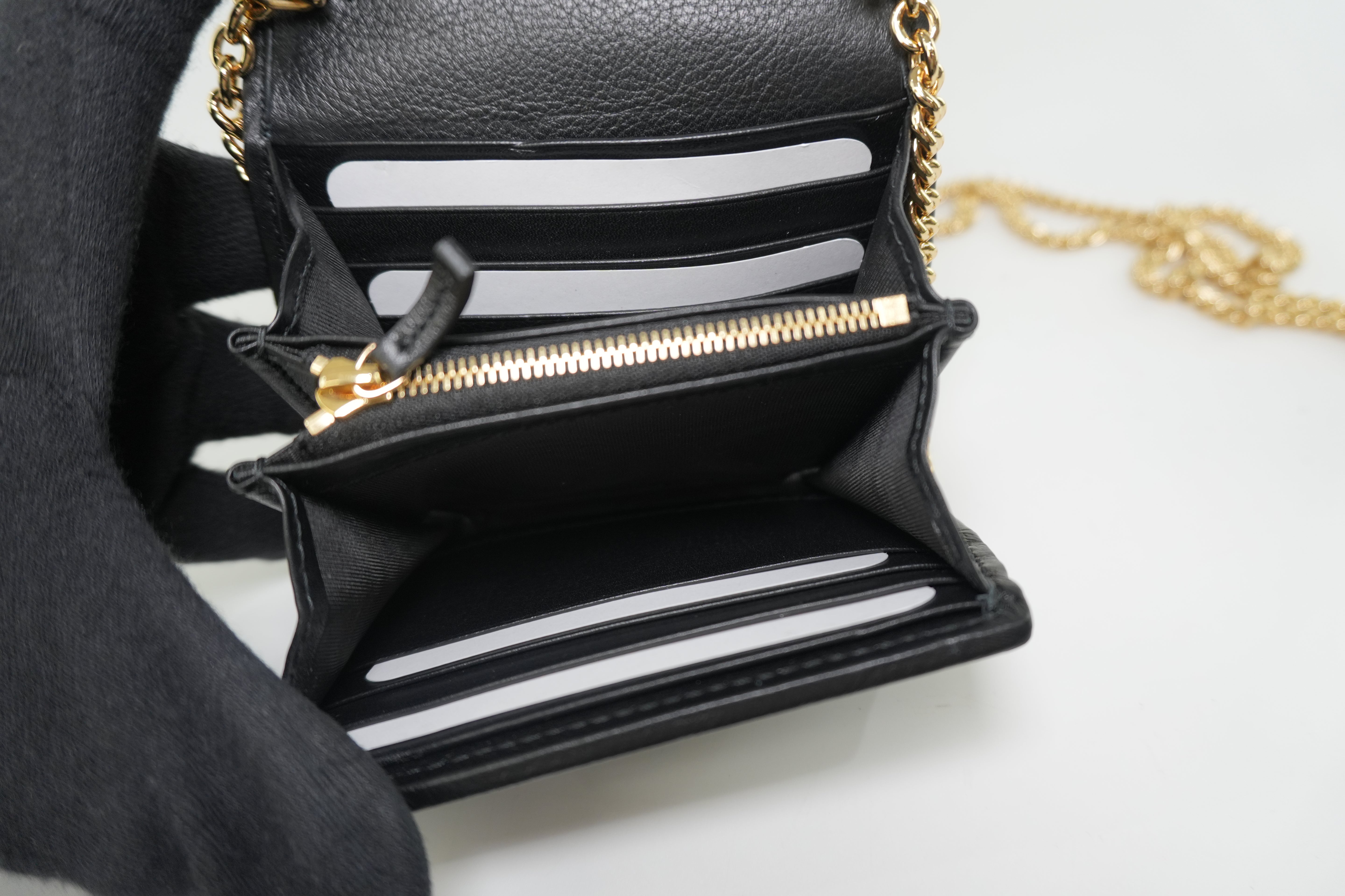 Pre-owned Gucci Leather Chain Shoulder Small Pouch Black