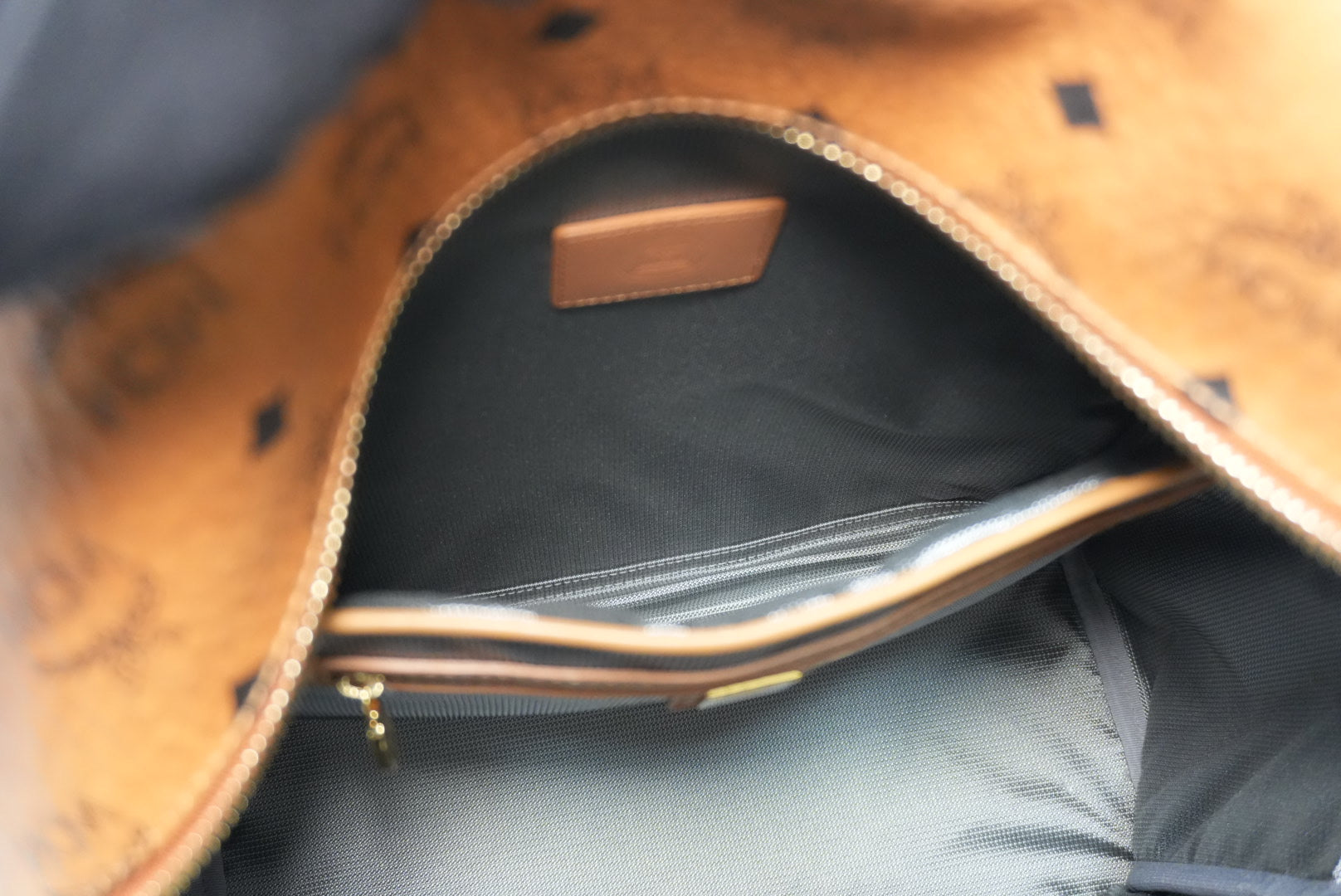 MCM スターク サイドスタッズ バックパック ヴィセトス 中古