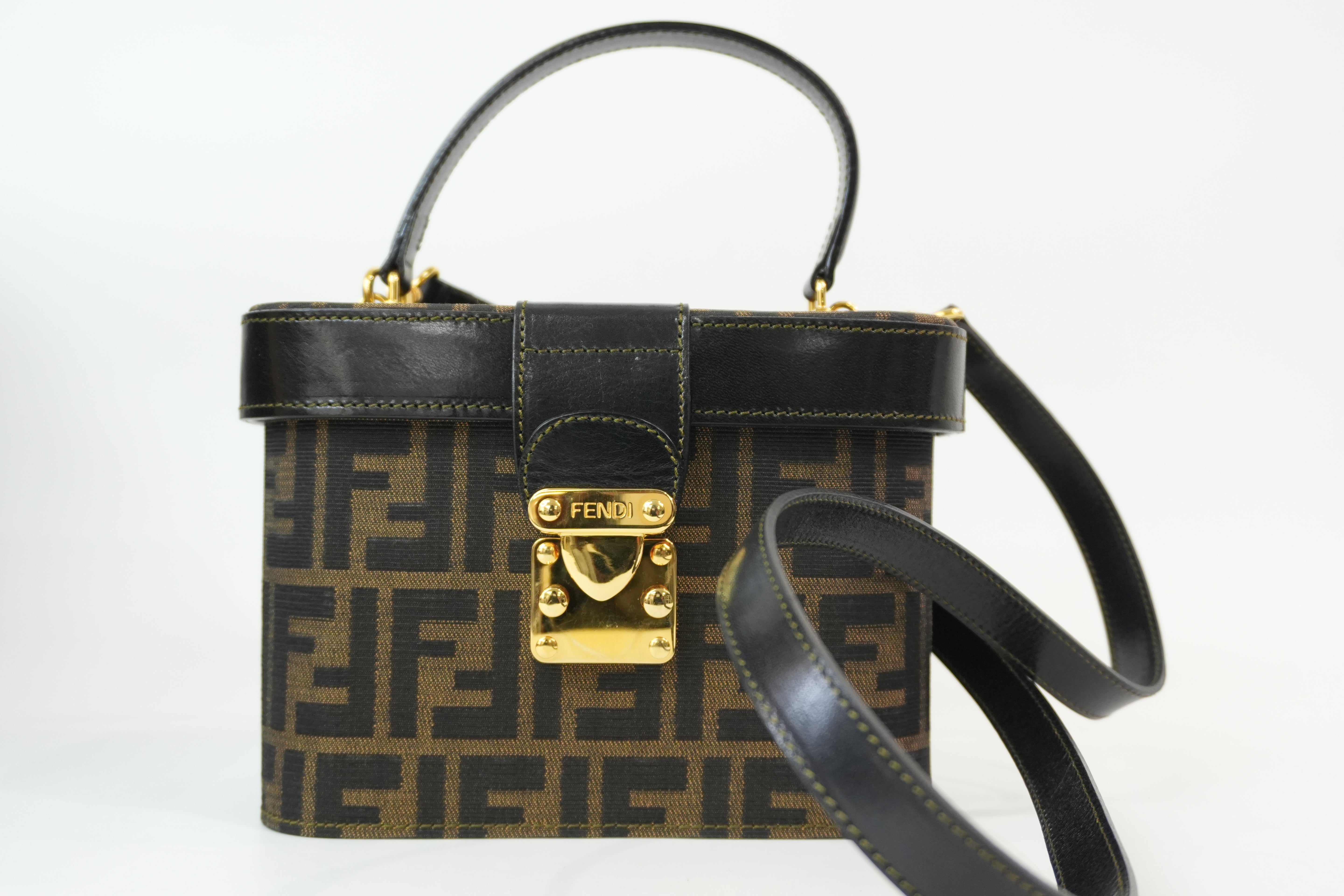 Pre-Owned FENDI Fabric Canvas Zucca Vanity Case