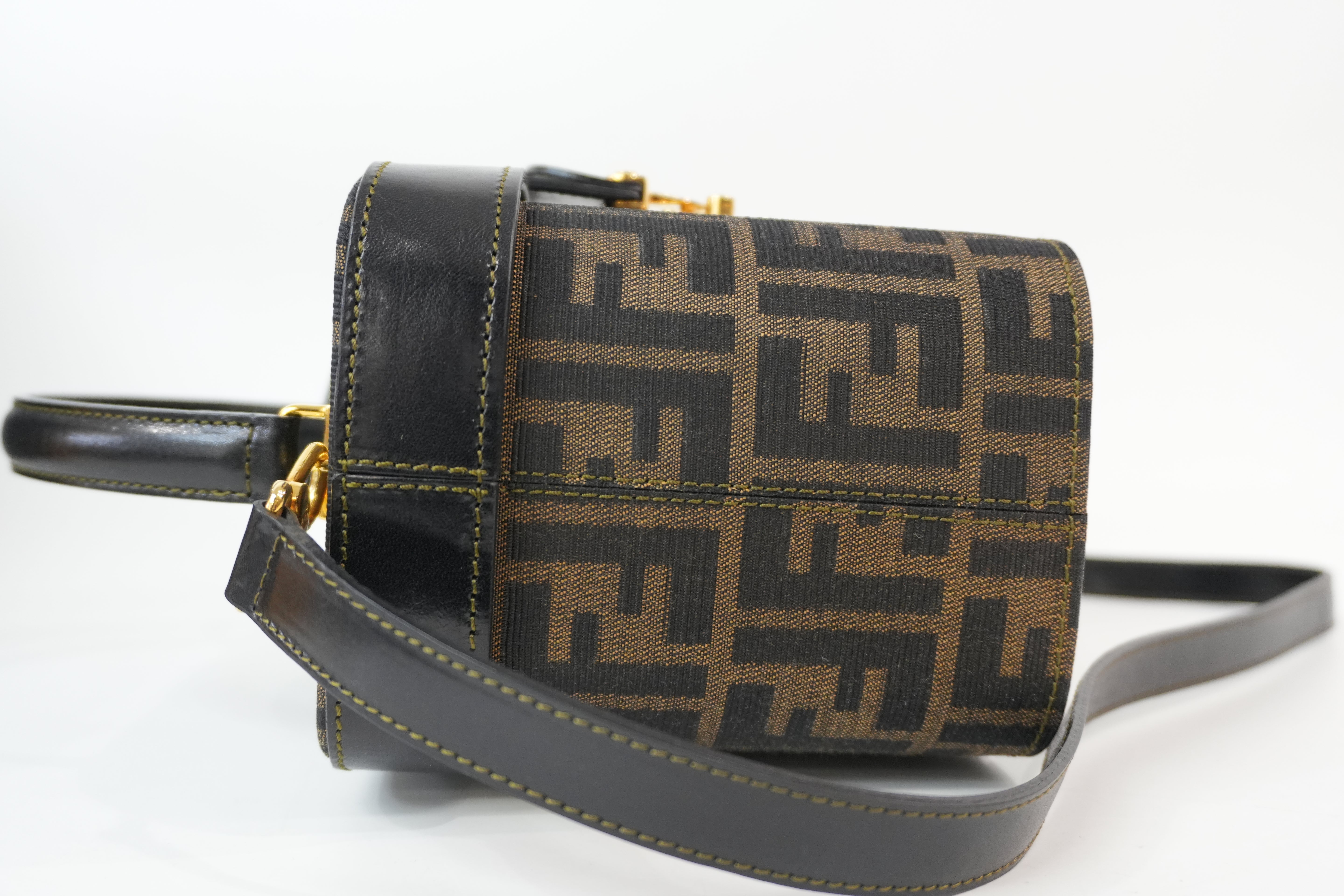 Pre-Owned FENDI Fabric Canvas Zucca Vanity Case