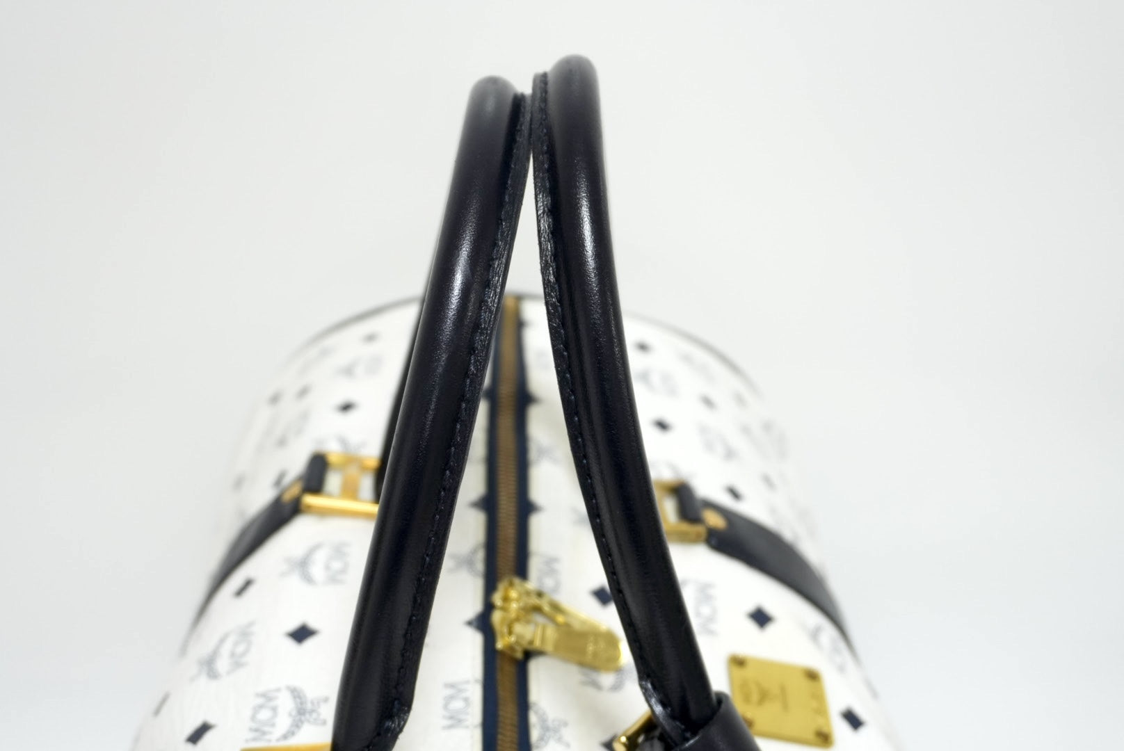 MCM ヴィセトス ウィークエンダーバッグ ホワイト 中古