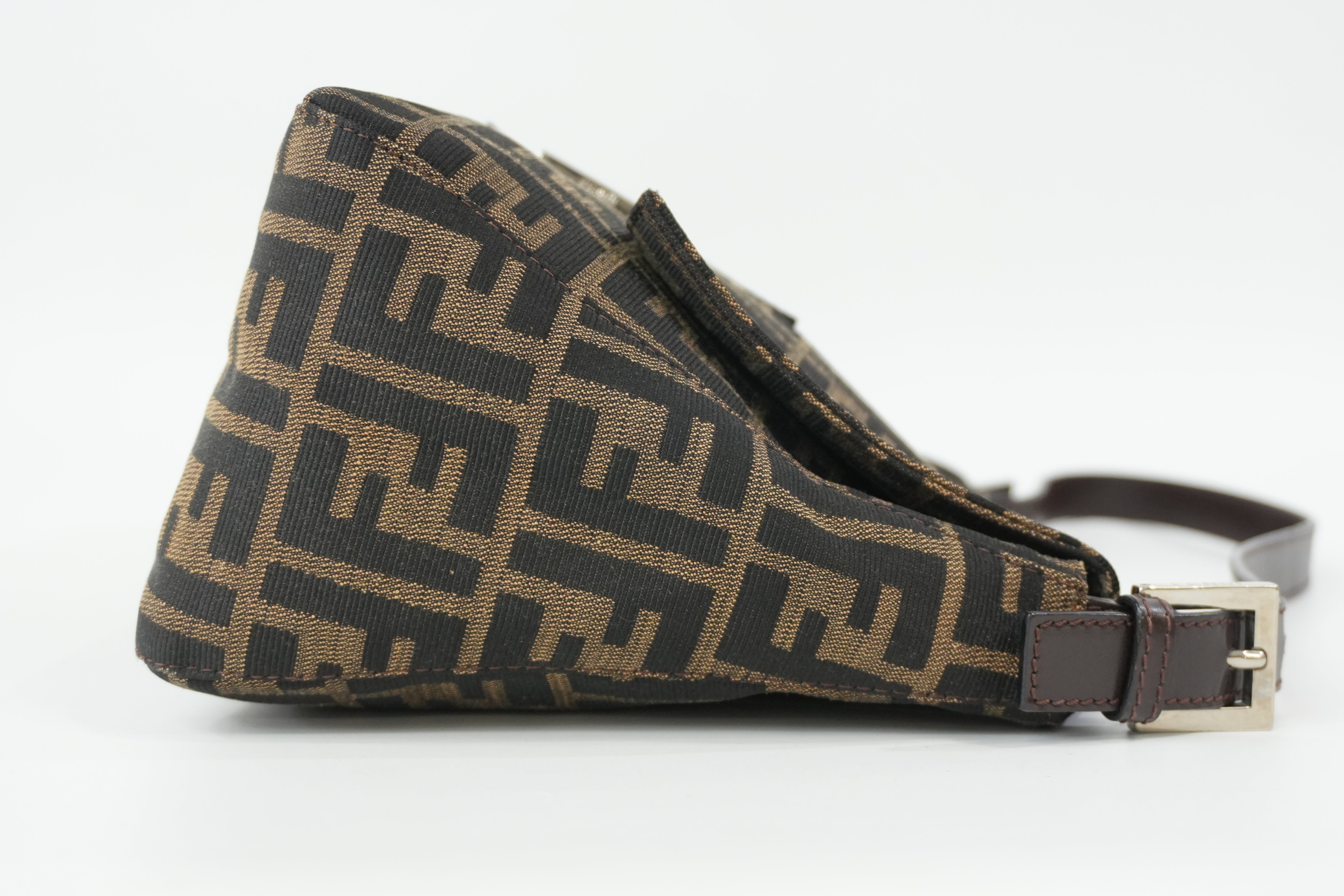 Pre-Owned Fendi Zucca Mama Baguette Shoulder Bag Brown