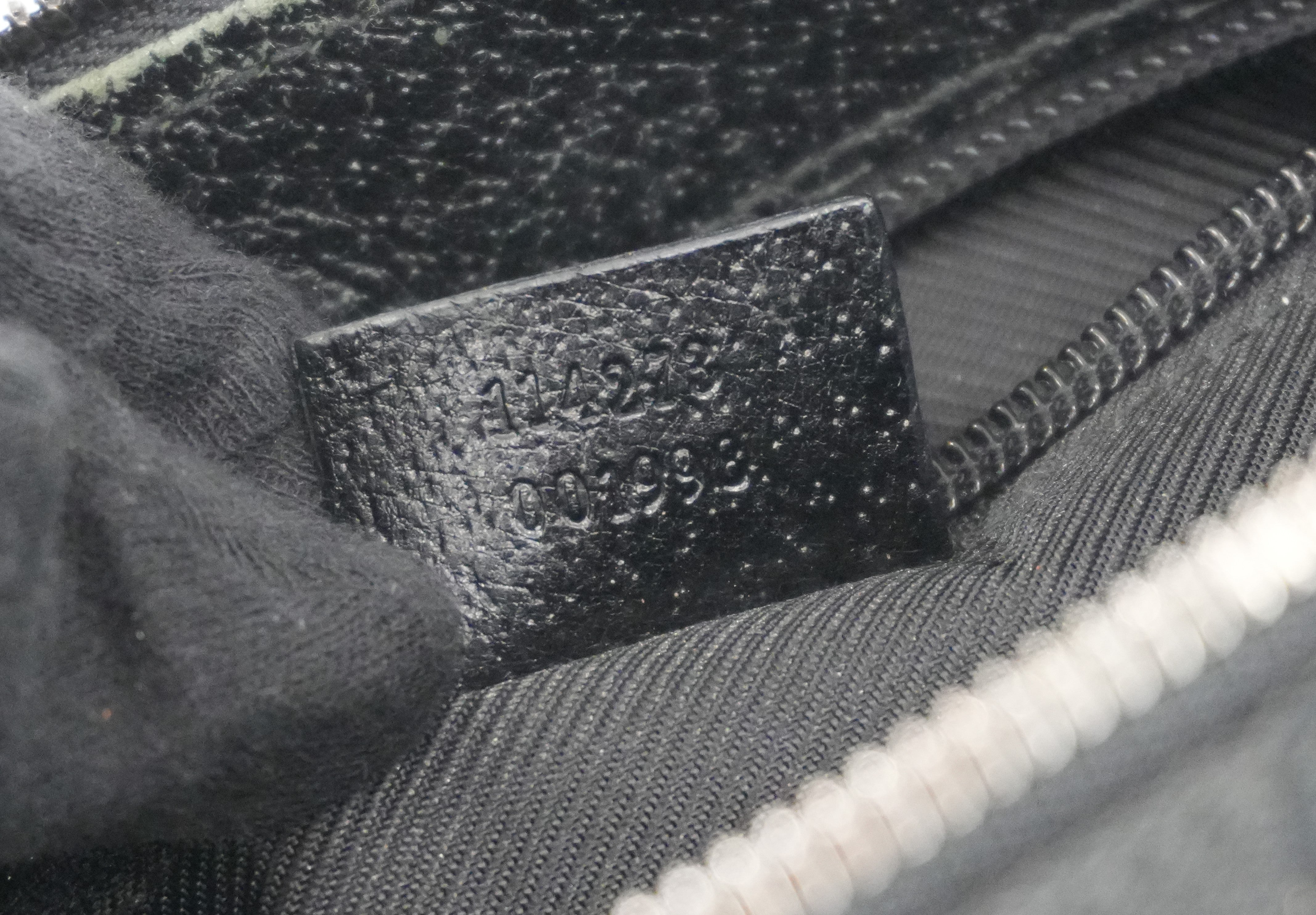 Gucci Shoulder Bag Black Canvas Used