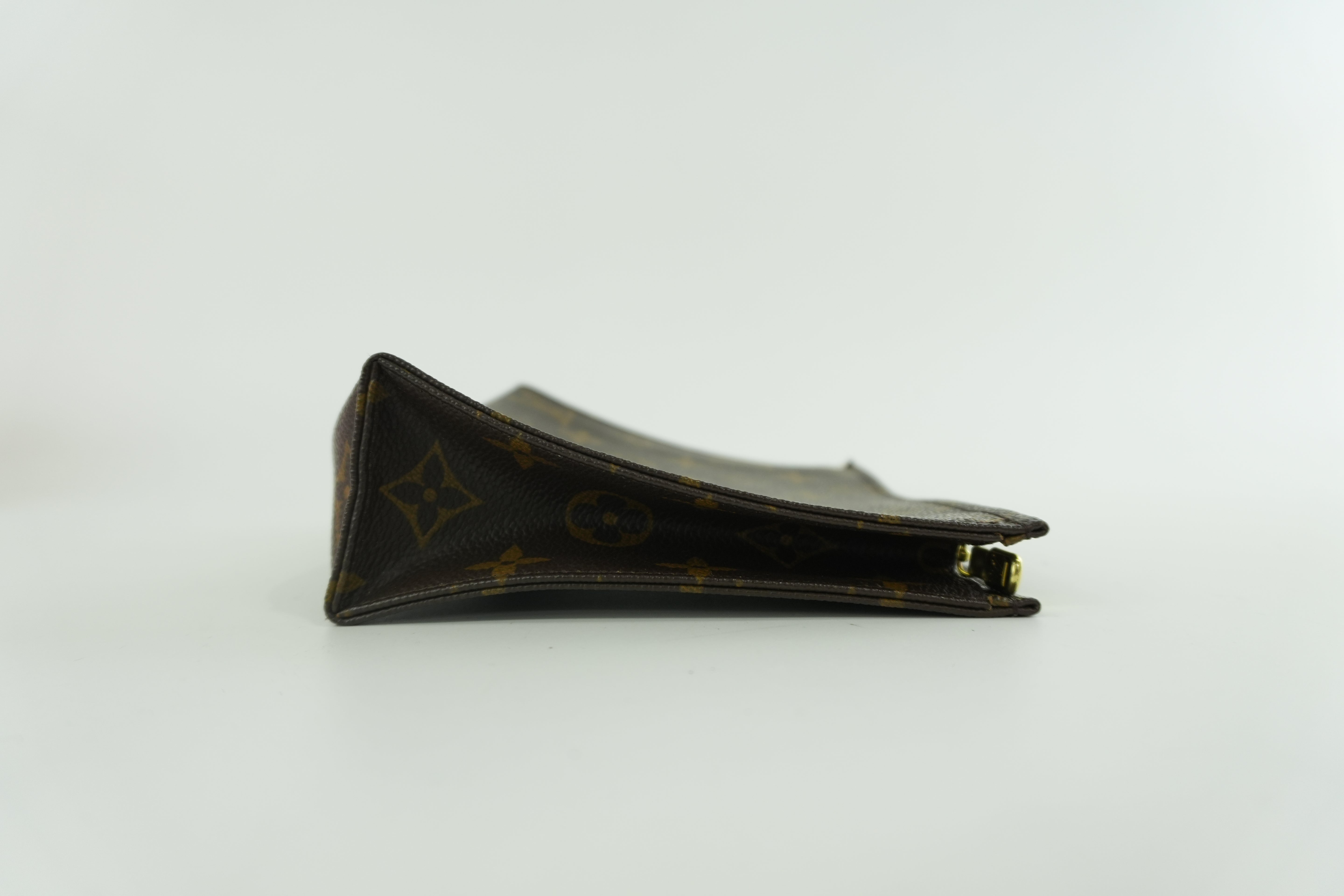 Louis Vuitton Monogram Toiletry 19 Pouch Used