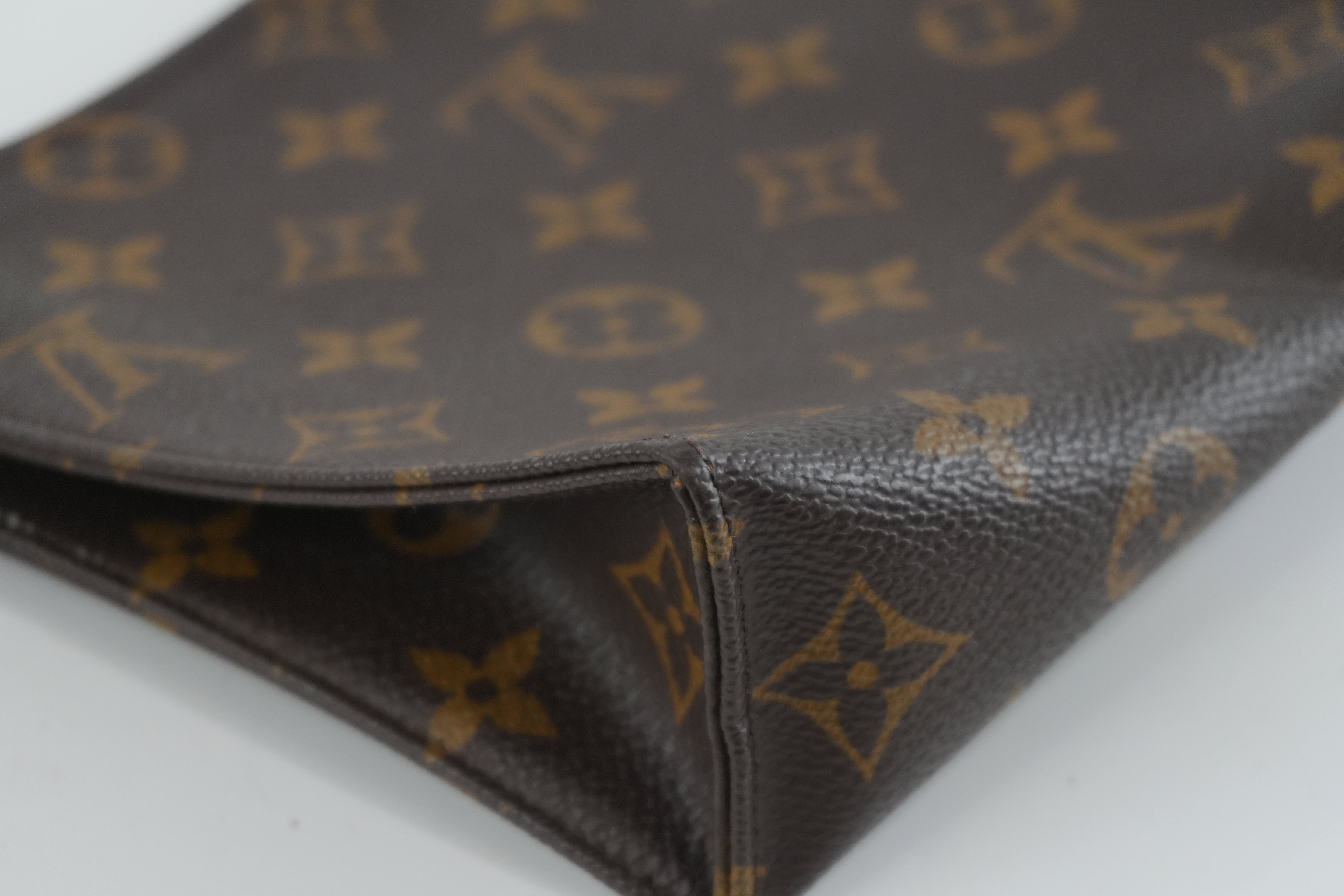 Louis Vuitton Monogram Toiletry 19 Pouch Used