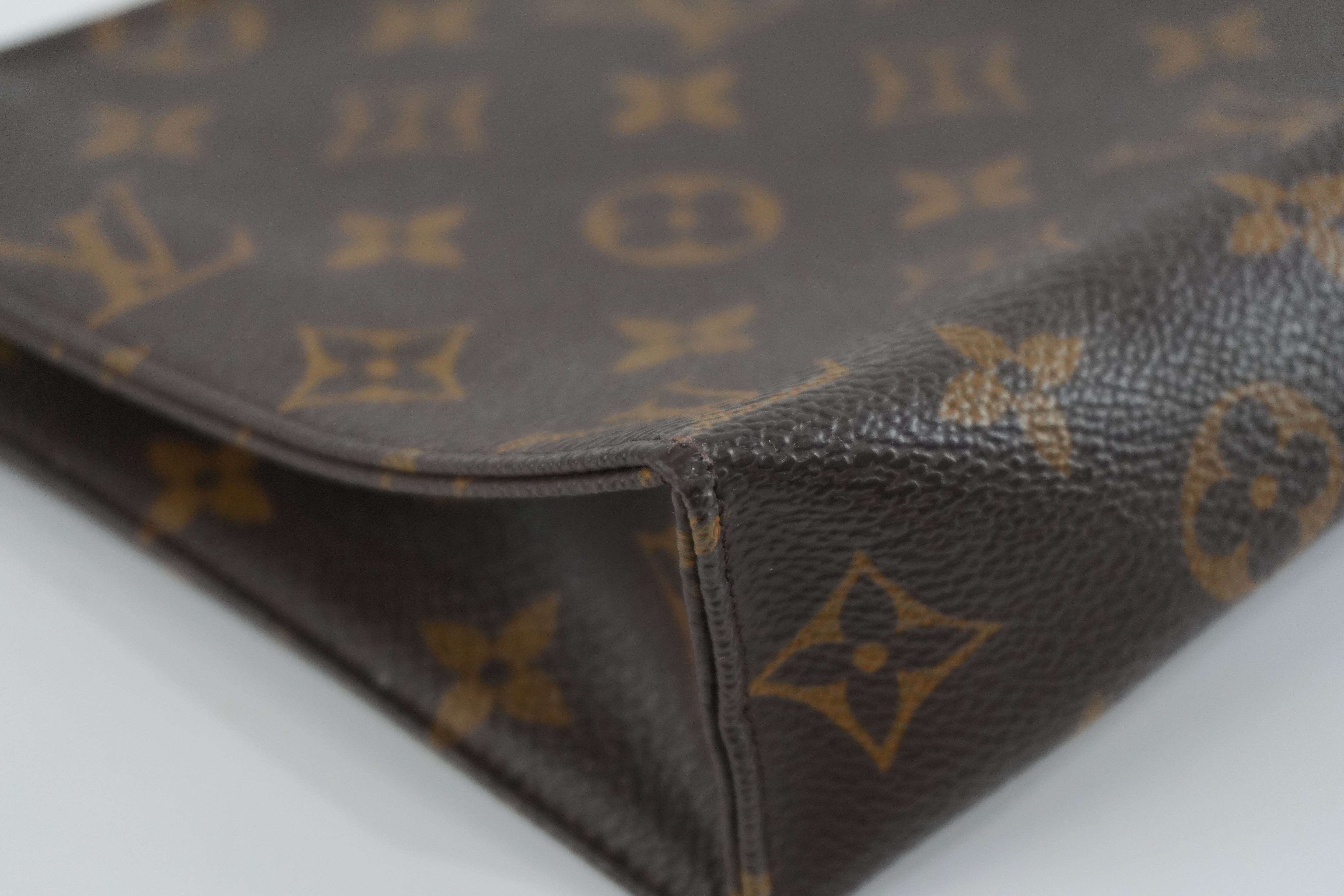 Louis Vuitton Monogram Toiletry 19 Pouch Used