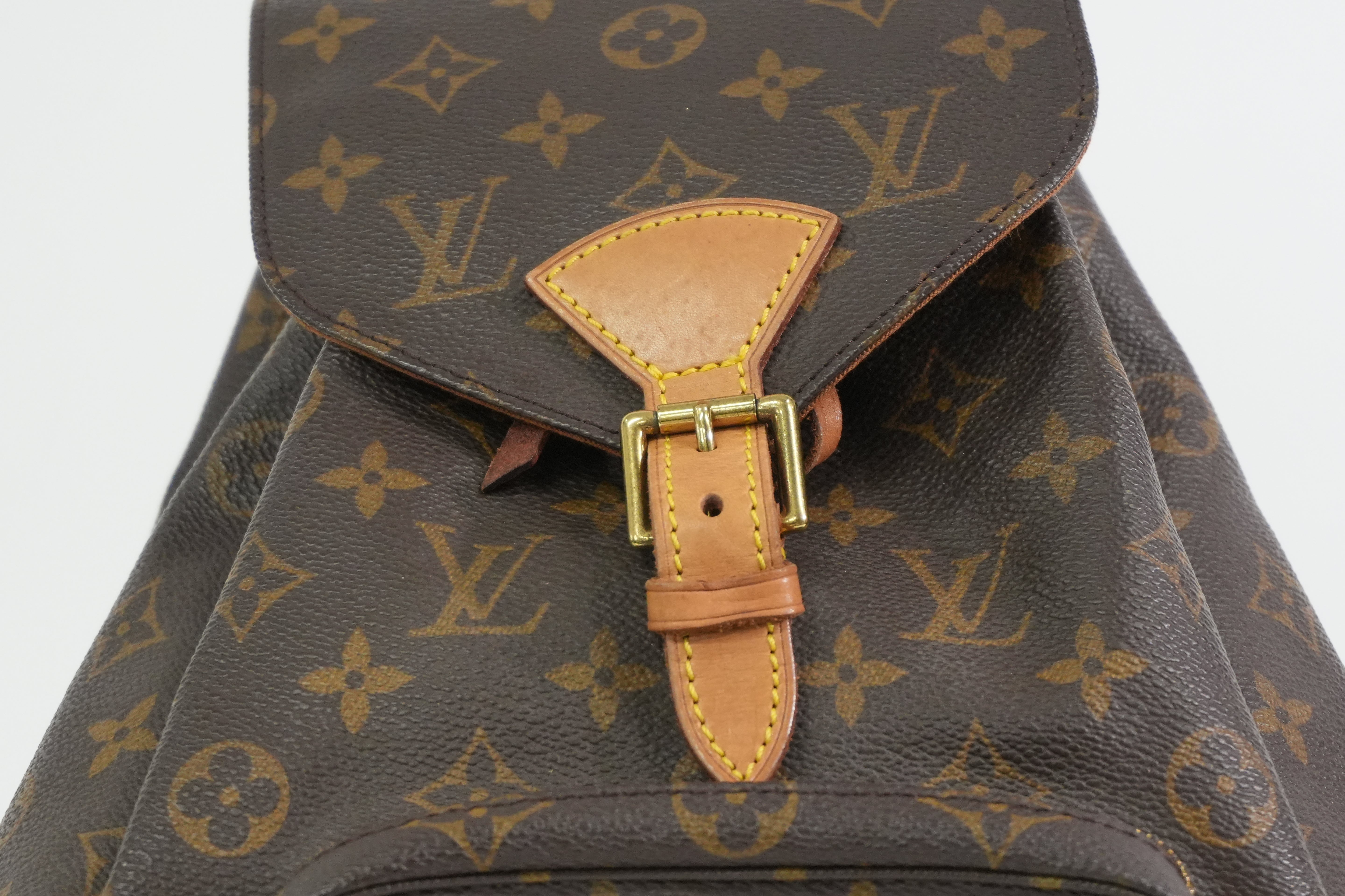 Pre-owned Louis Vuitton Monogram Montsouris PM Backpack