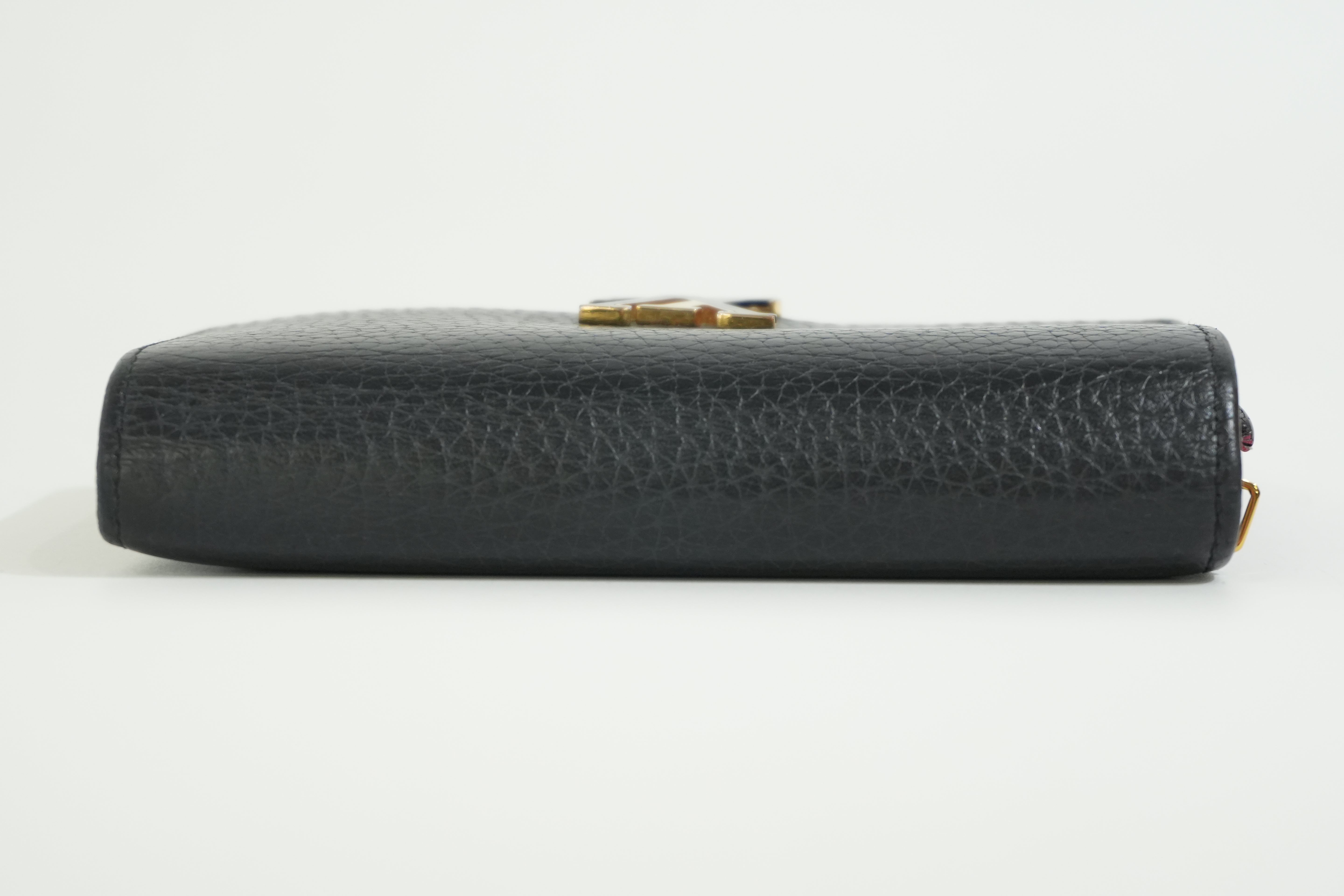Pre-owned Louis Vuitton Capucine Compact Wallet Black