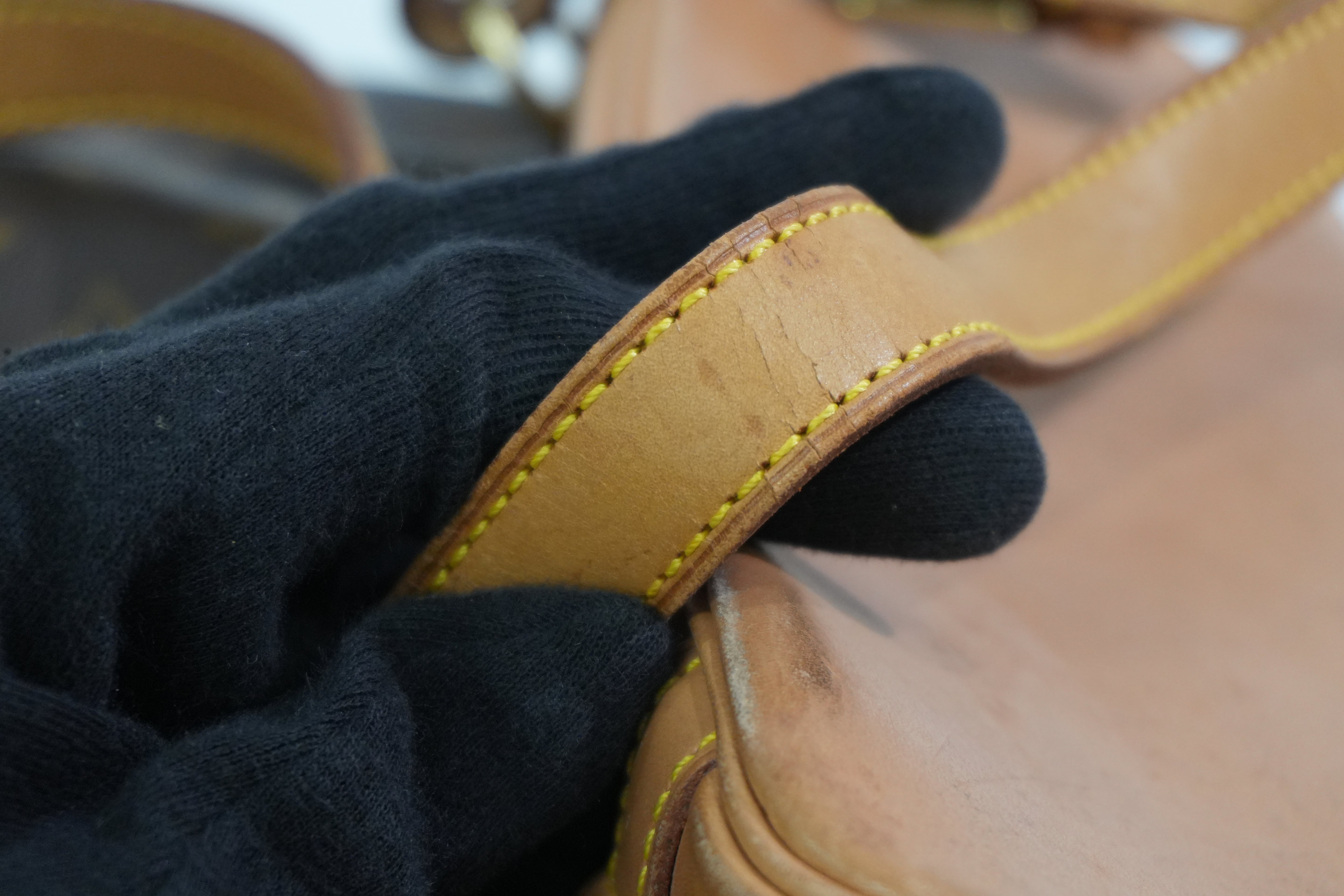 Pre-owned Louis Vuitton Monogram Montsouris PM Backpack