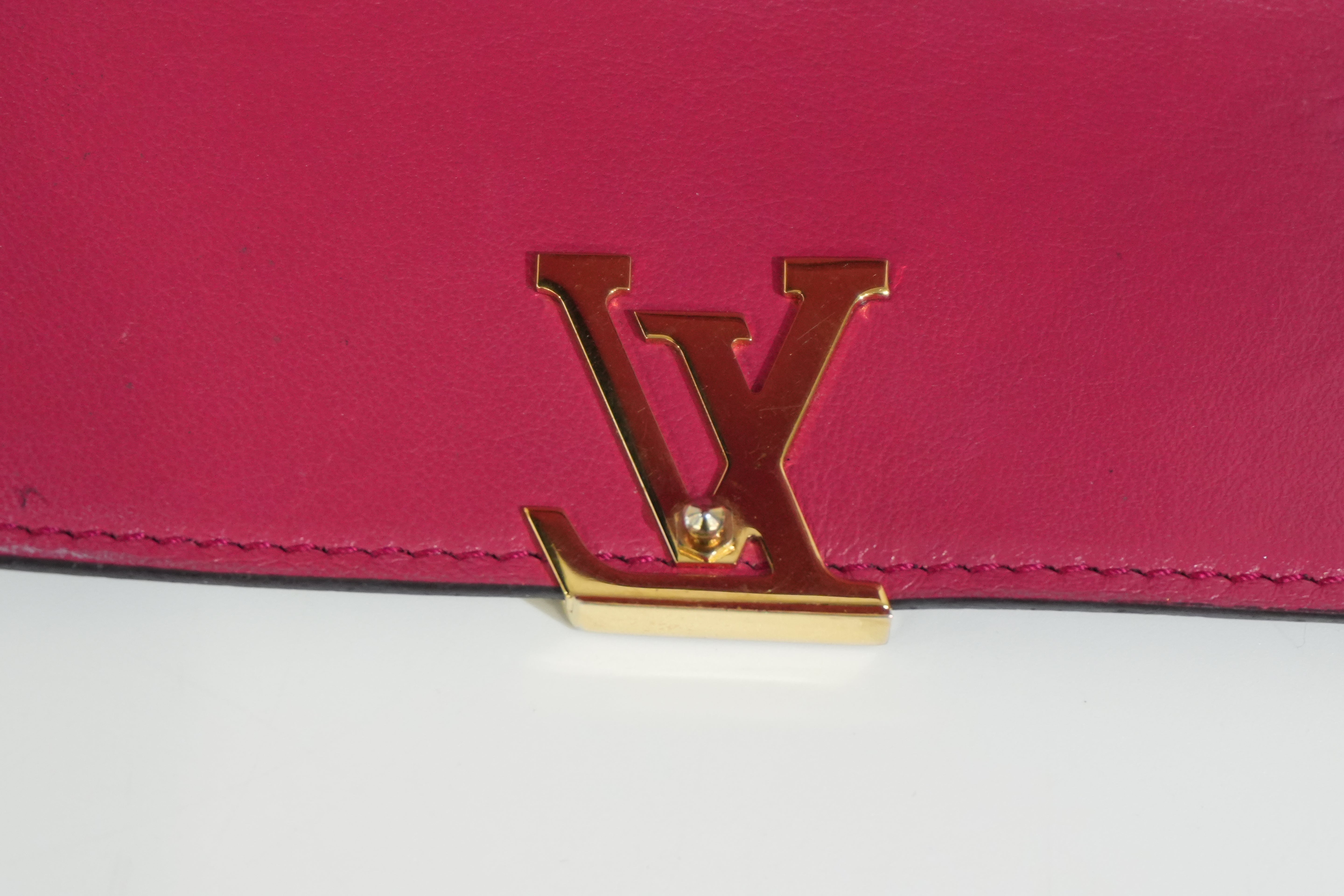 Pre-owned Louis Vuitton Capucine Compact Wallet Black