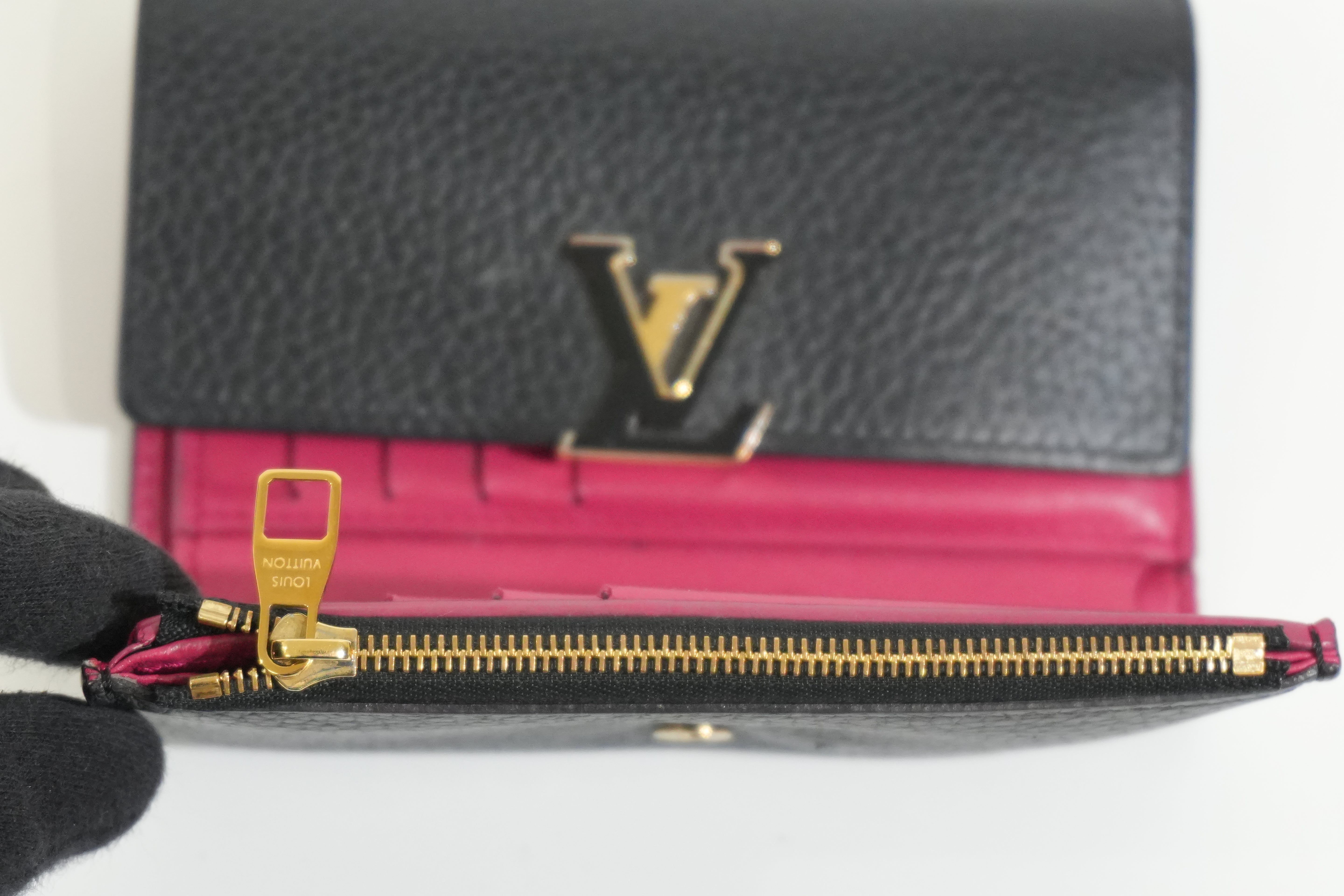 Pre-owned Louis Vuitton Capucine Compact Wallet Black