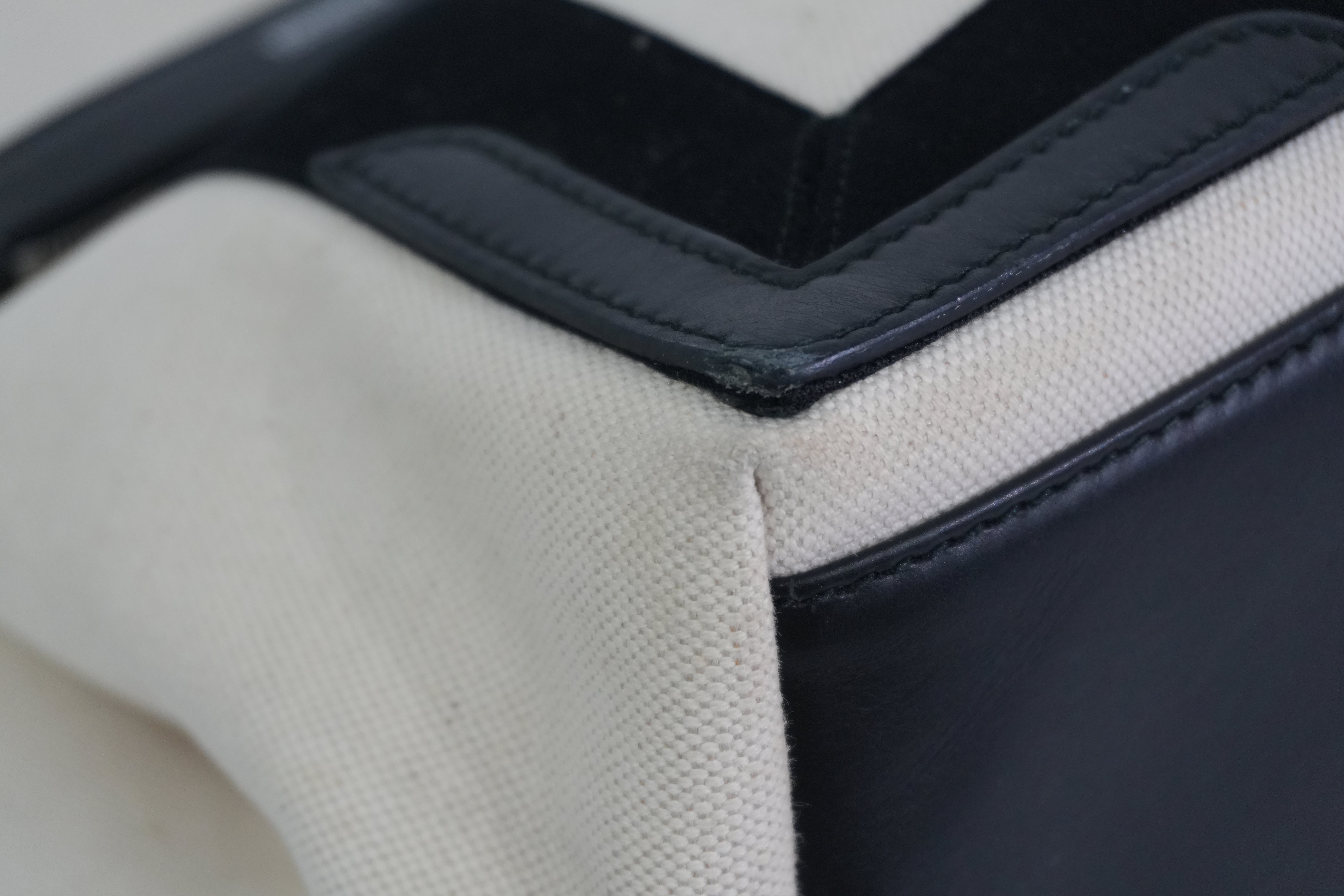 Pre-owned Balenciaga Navy Cabas Small Handbag Black and White