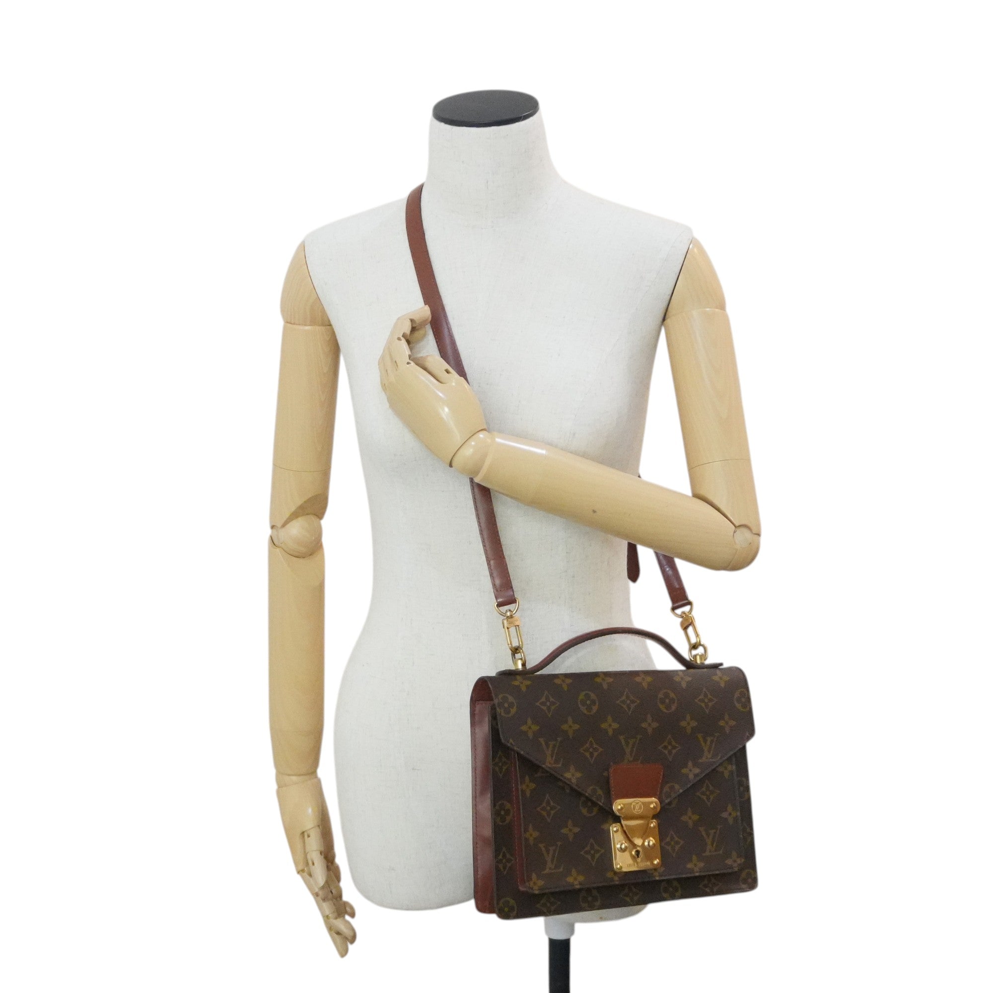 Pre-owned Louis Vuitton Monogram Monceau 26 Crossbody Bag