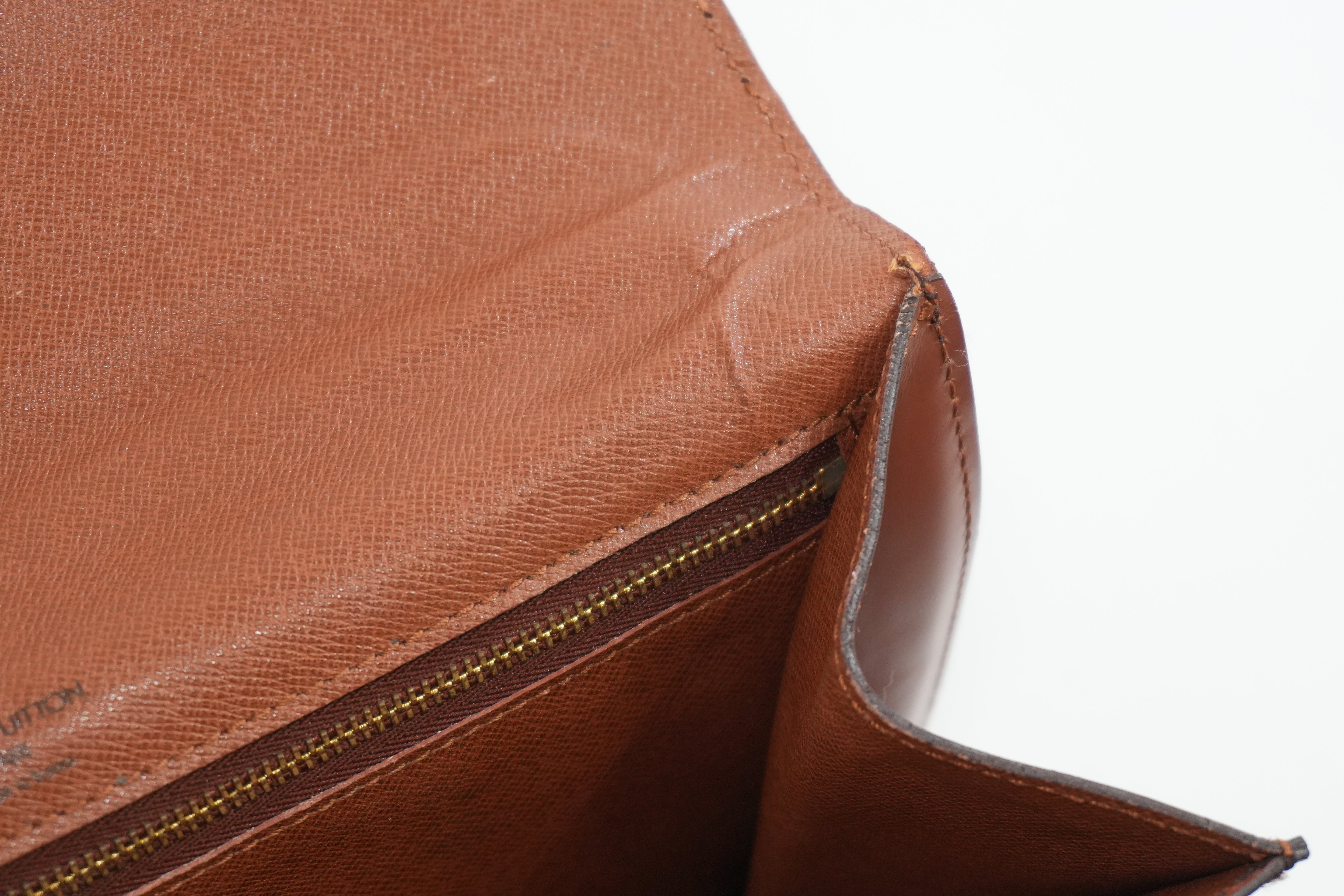 Pre-owned Louis Vuitton Monogram Monceau 26 Crossbody Bag