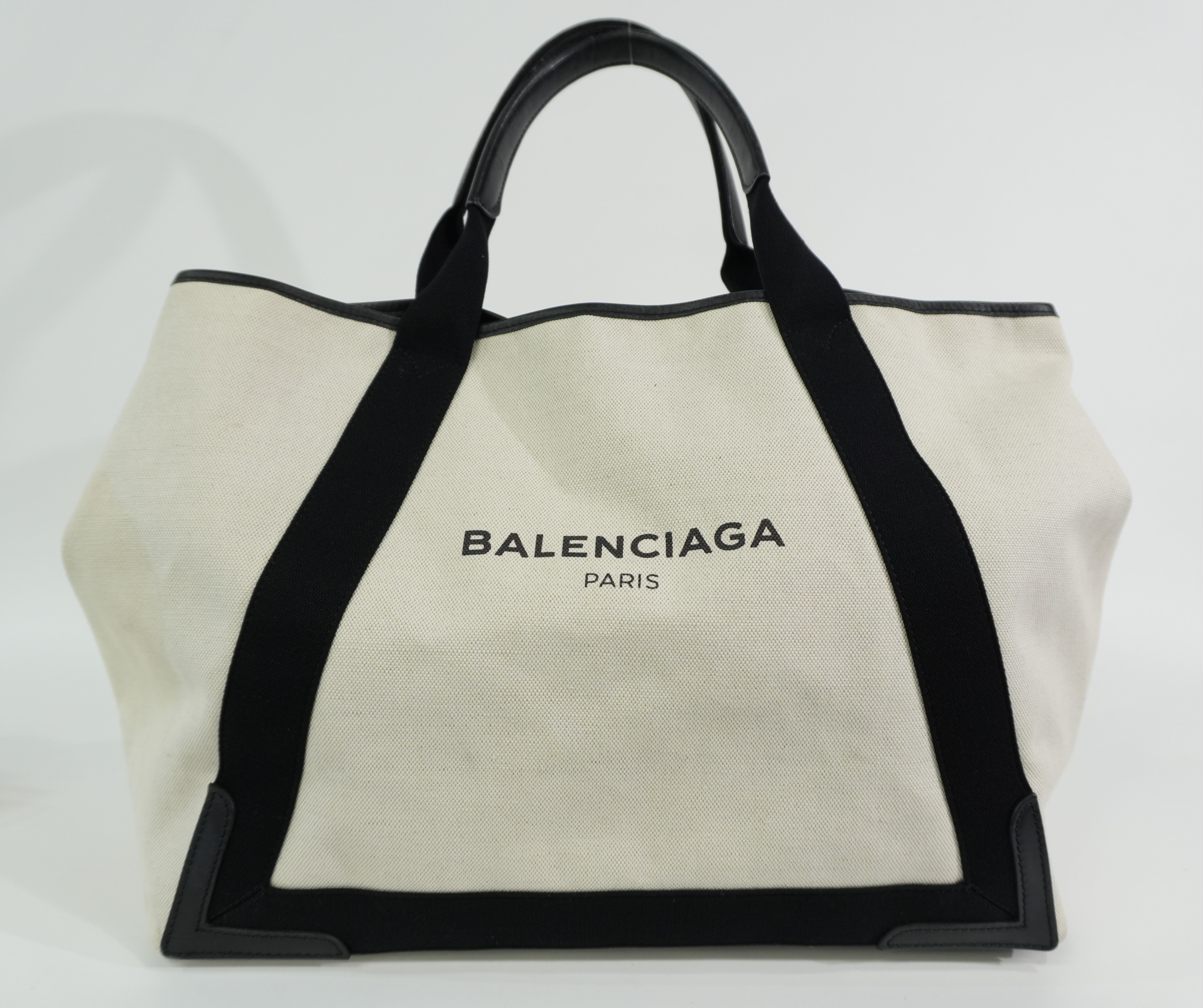 Pre-owned Balenciaga Navy Cabas Large Handbag Black and White