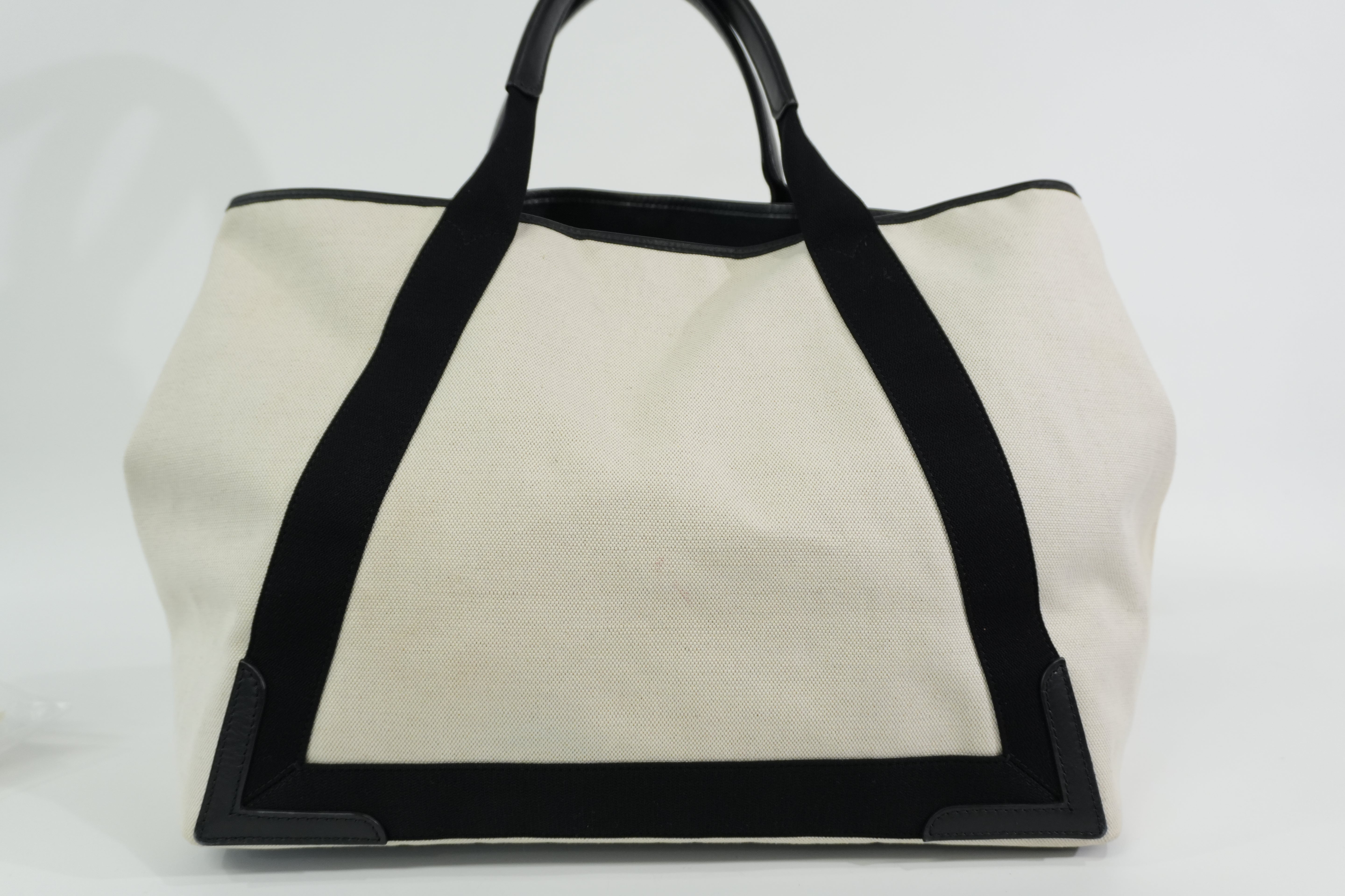 Pre-owned Balenciaga Navy Cabas Large Handbag Black and White