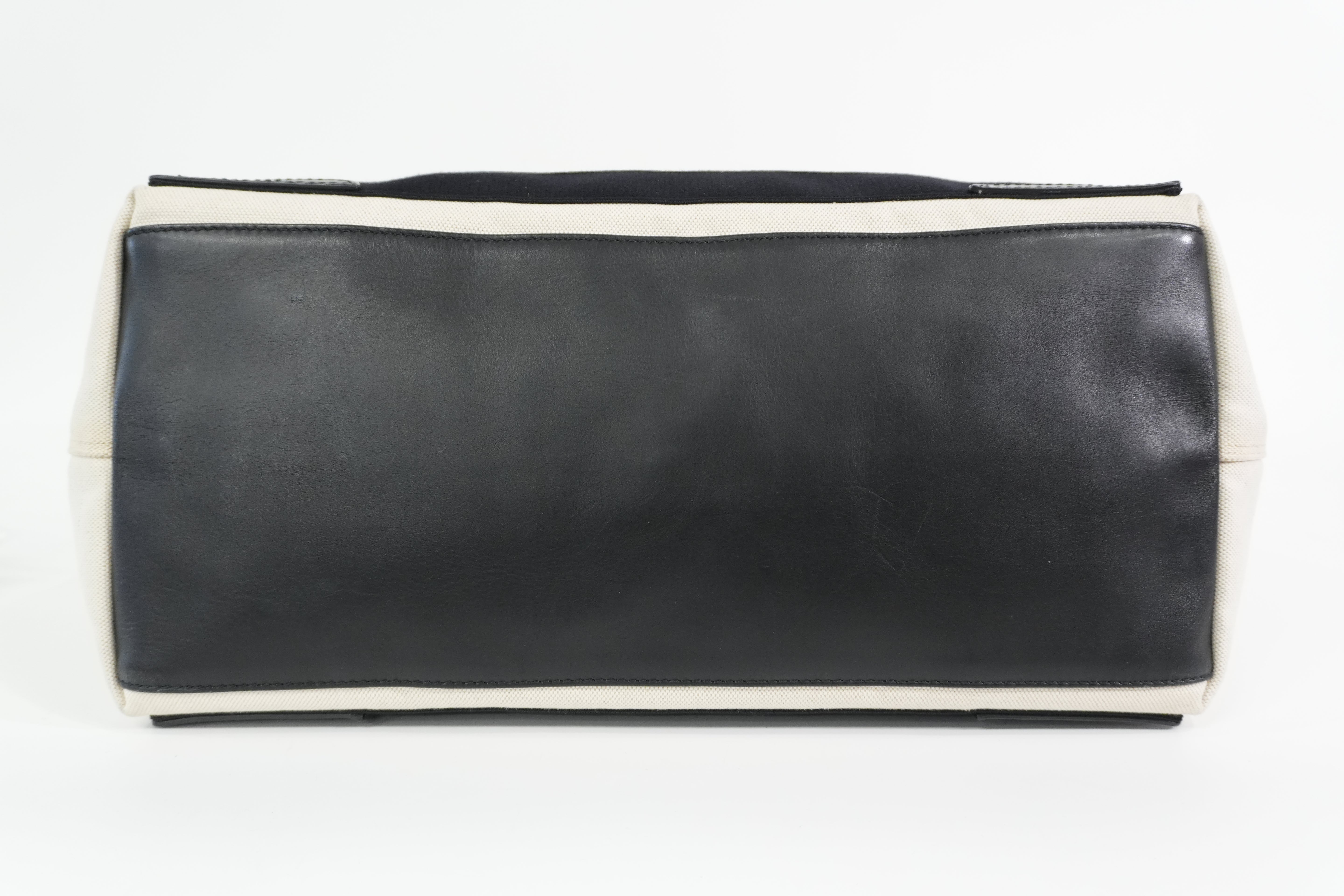 Pre-owned Balenciaga Navy Cabas Large Handbag Black and White