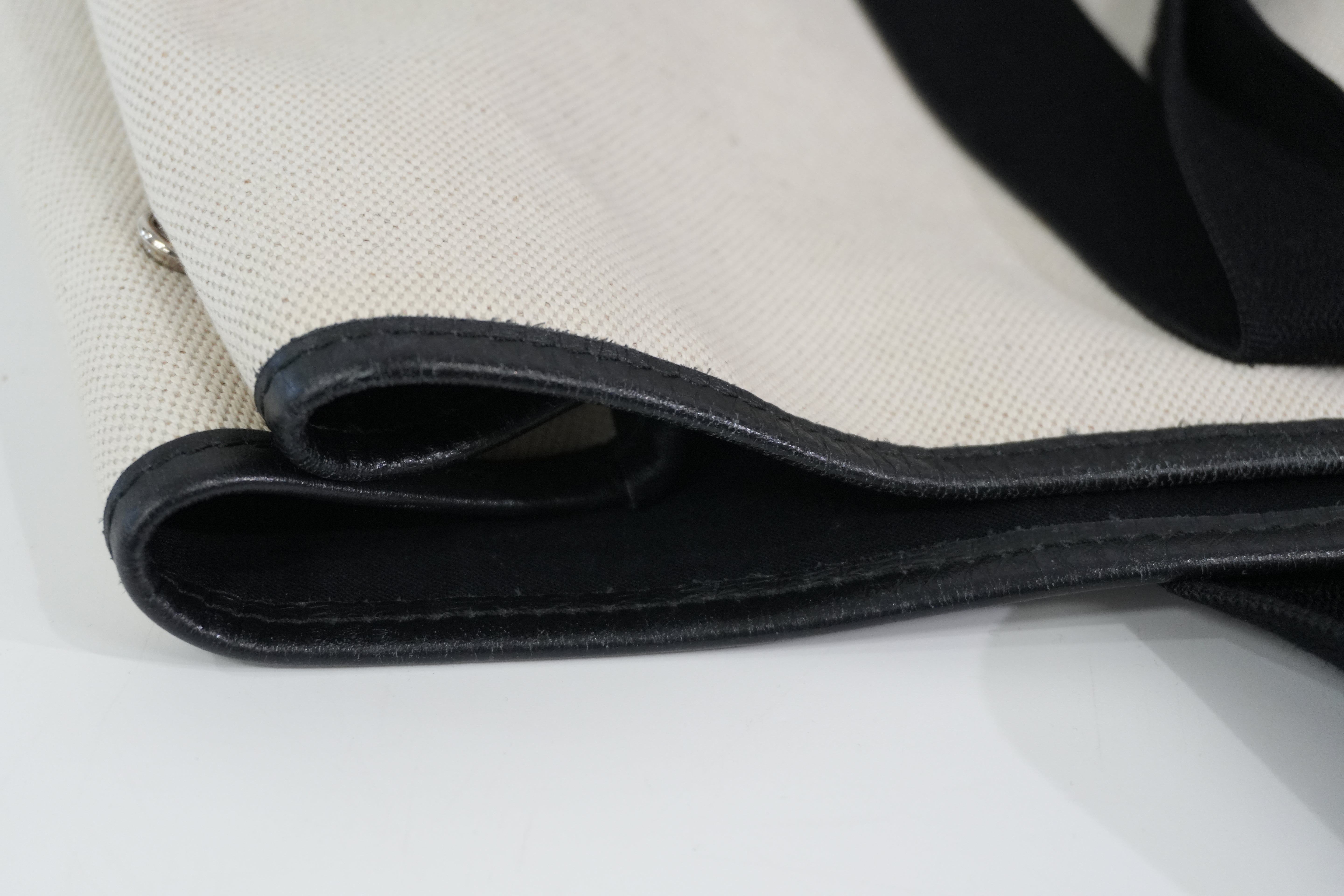 Pre-owned Balenciaga Navy Cabas Large Handbag Black and White