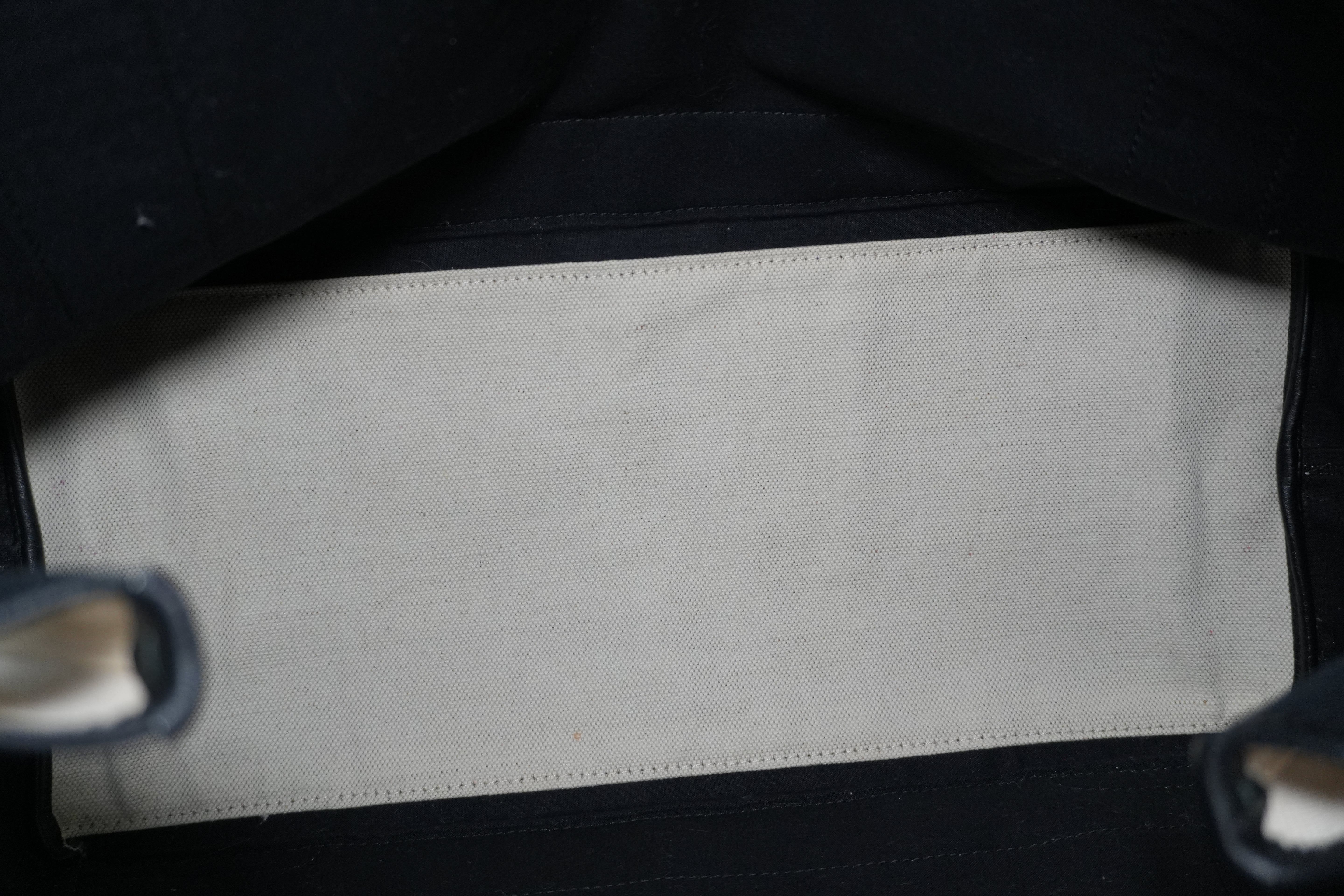 Pre-owned Balenciaga Navy Cabas Large Handbag Black and White