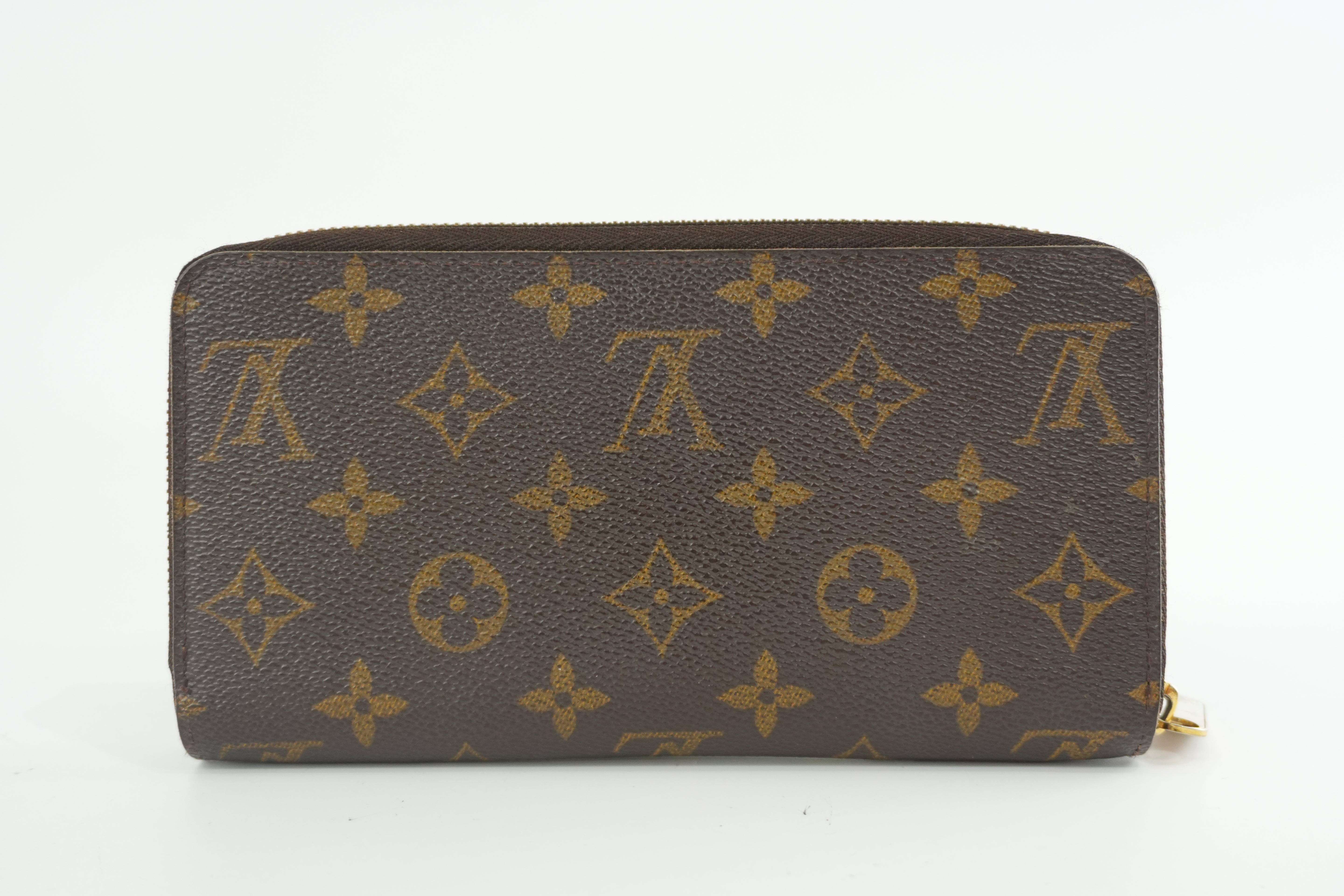Pre-owned Louis Vuitton Monogram Zippy Wallet