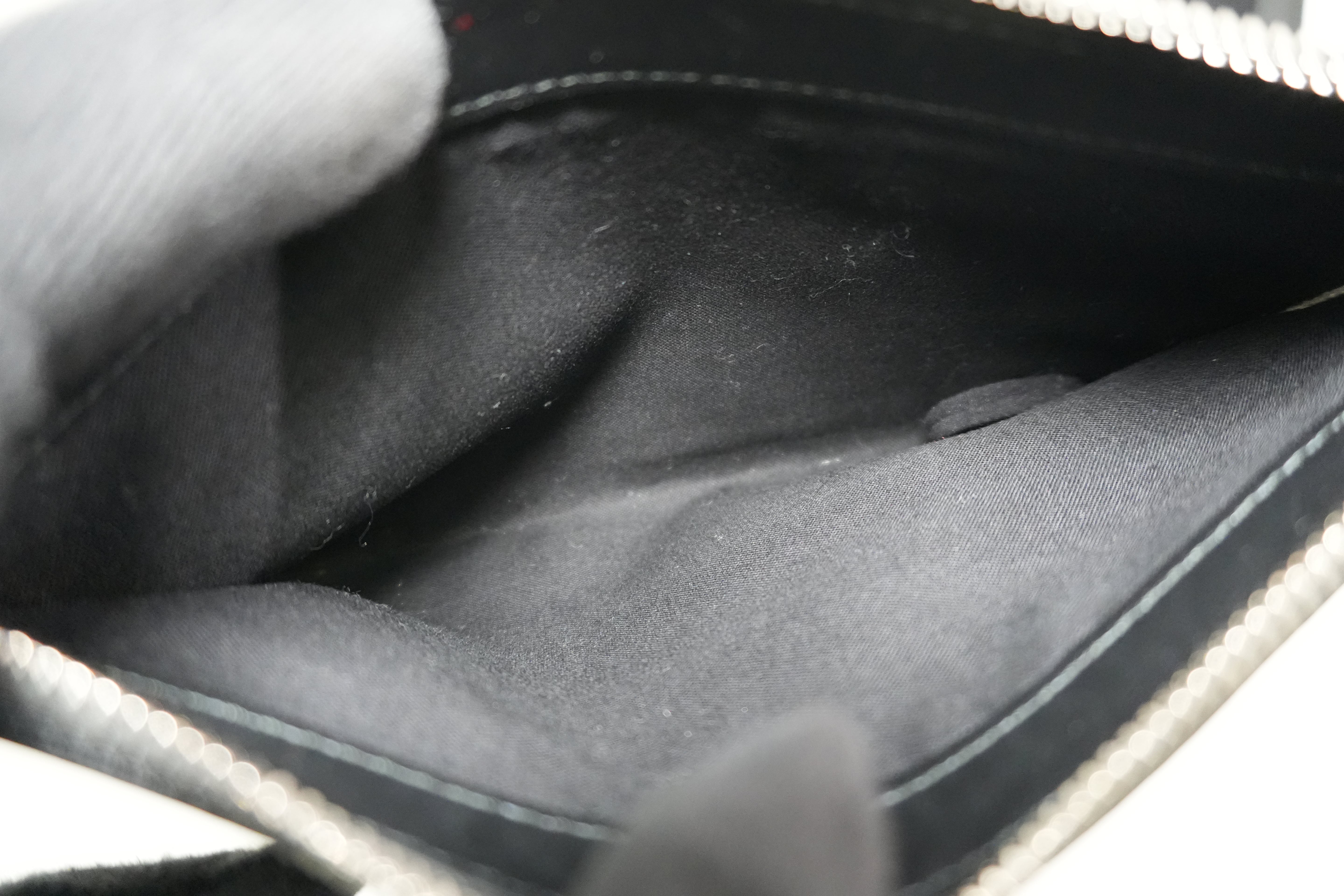 Pre-owned Balenciaga Navy Cabas Large Handbag Black and White