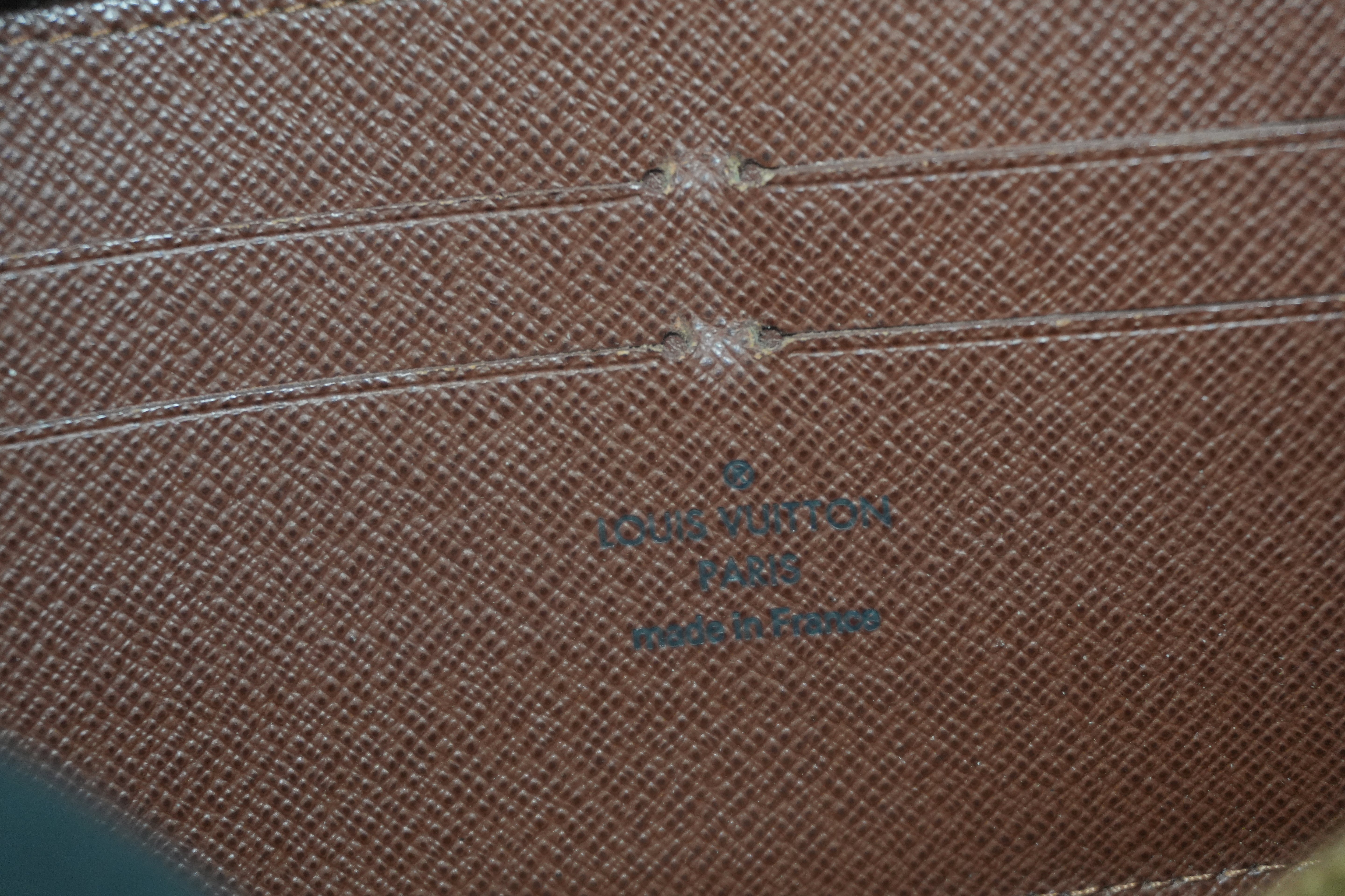 Pre-owned Louis Vuitton Monogram Zippy Wallet