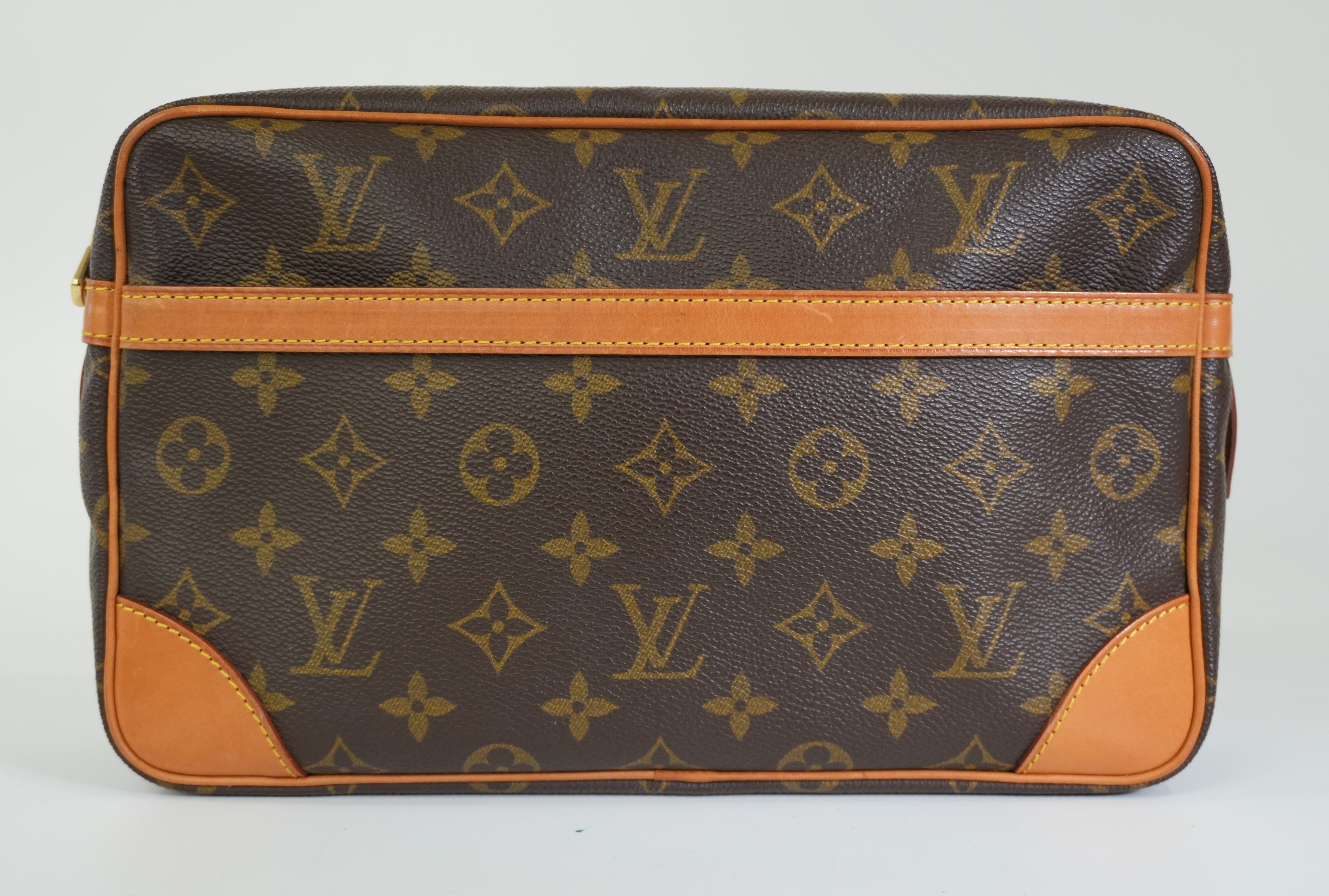 Pre-owned Louis Vuitton Monogram Compiegne 28 Clutch Bag