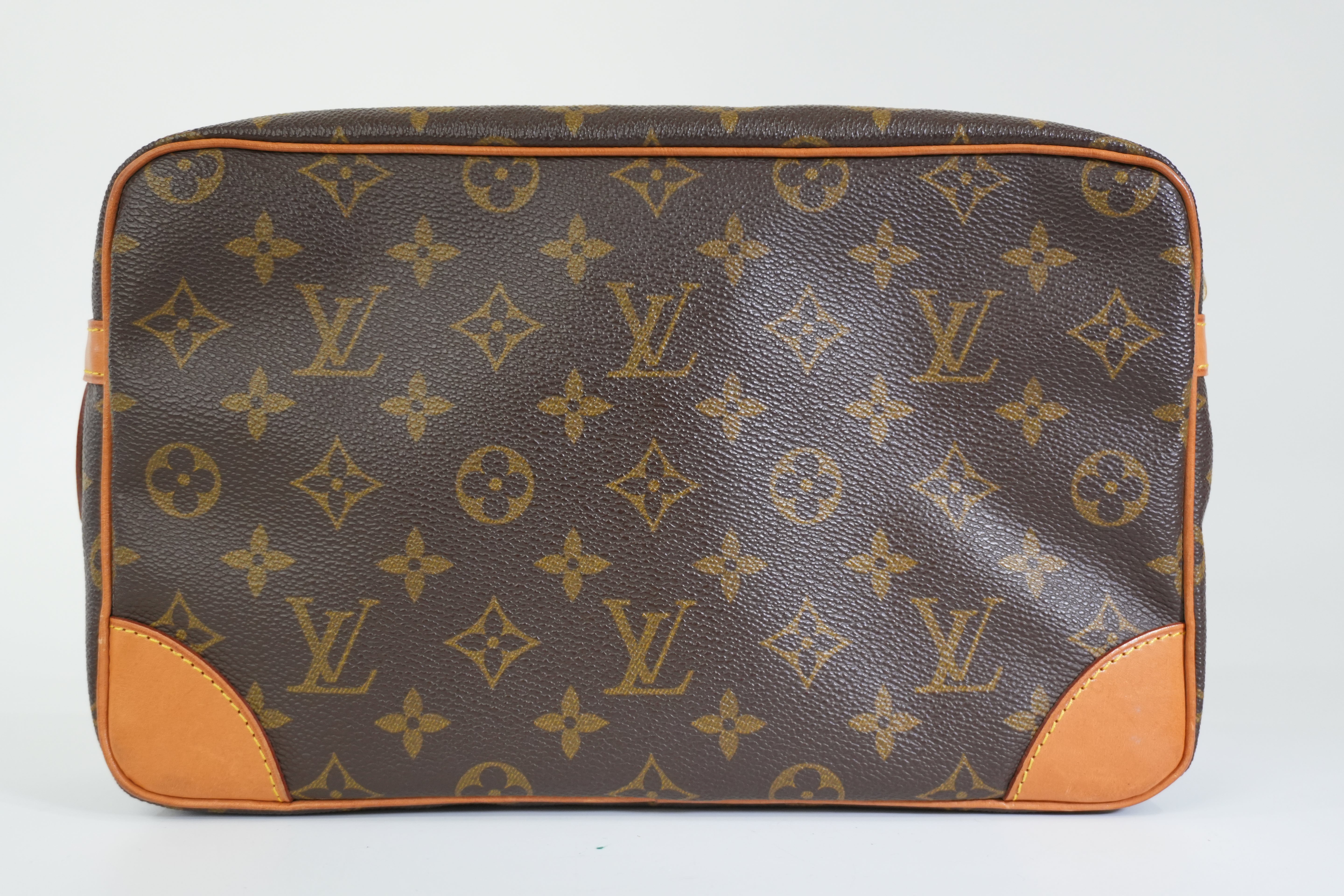 Pre-owned Louis Vuitton Monogram Compiegne 28 Clutch Bag