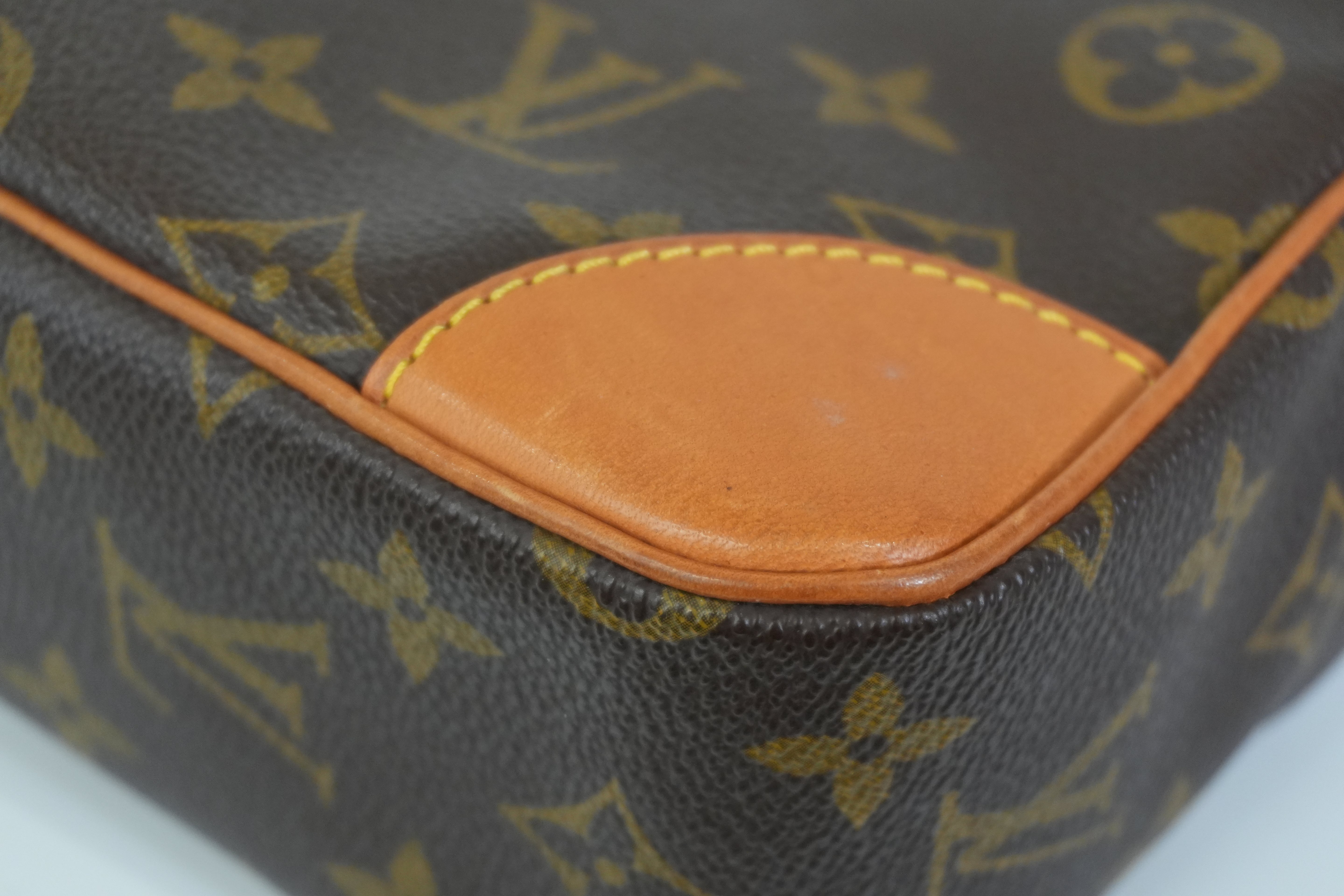 Pre-owned Louis Vuitton Monogram Compiegne 28 Clutch Bag