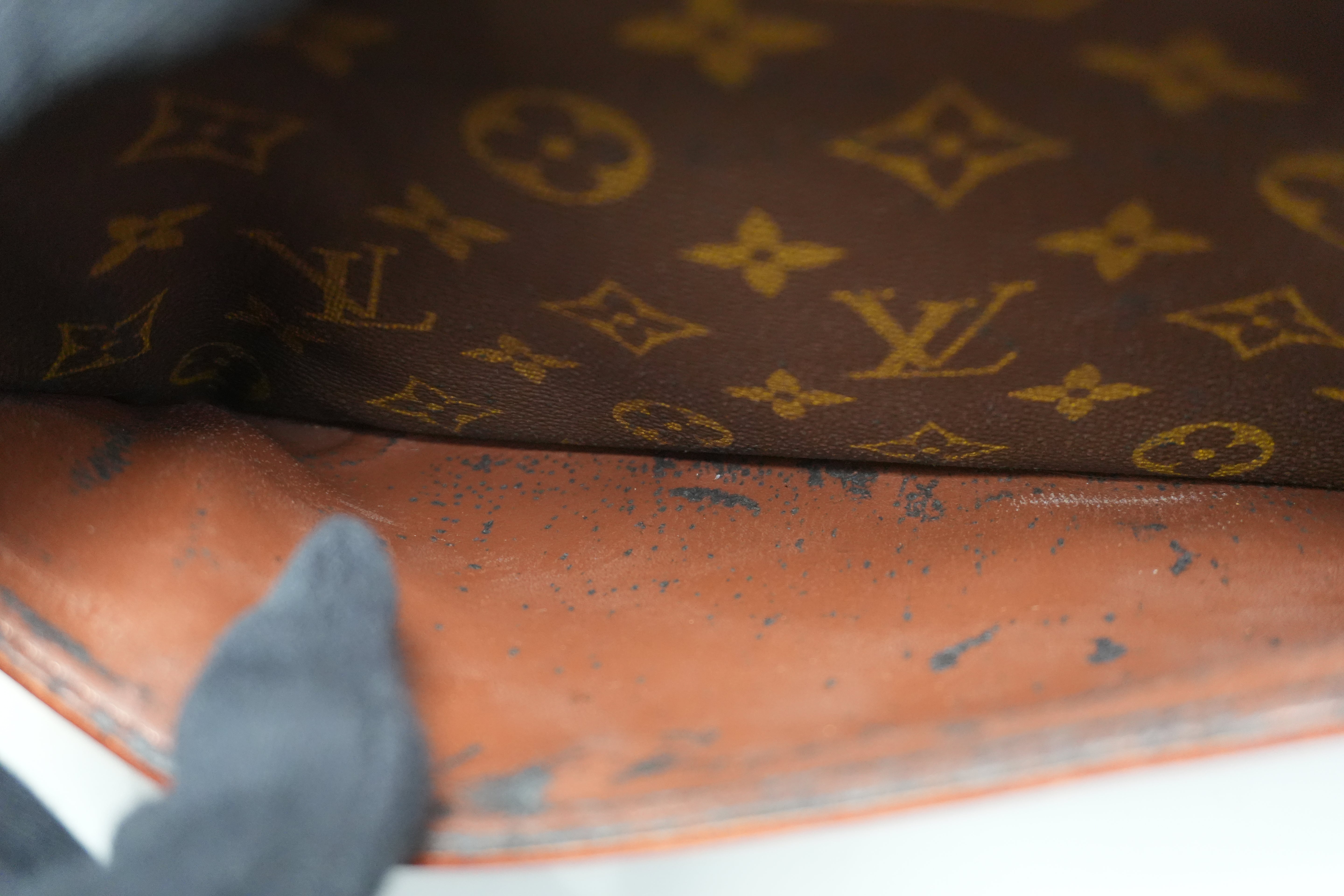 Pre-owned Louis Vuitton Monogram Compiegne 28 Clutch Bag