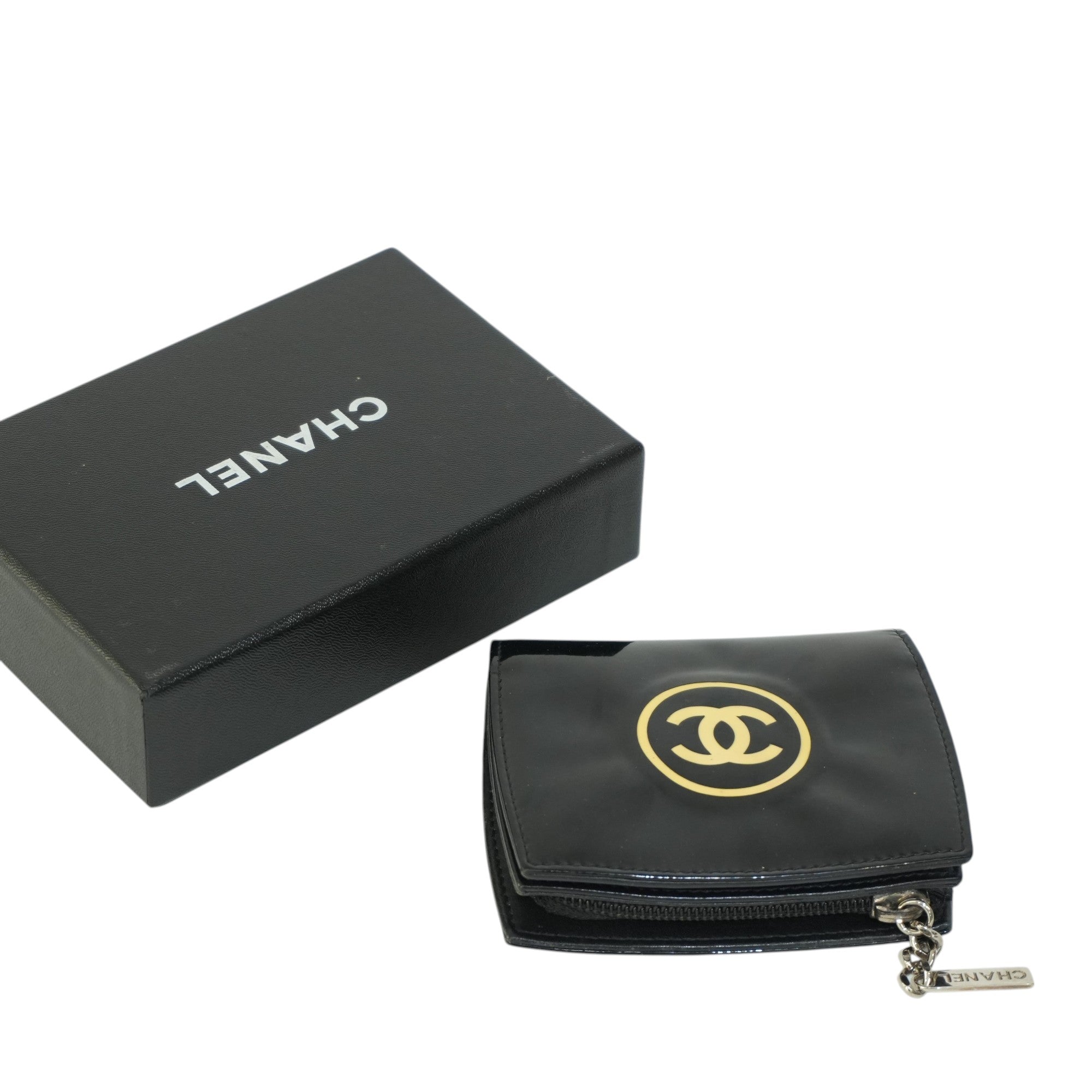 Pre-owned Chanel Lambskin Bifold Wallet Black