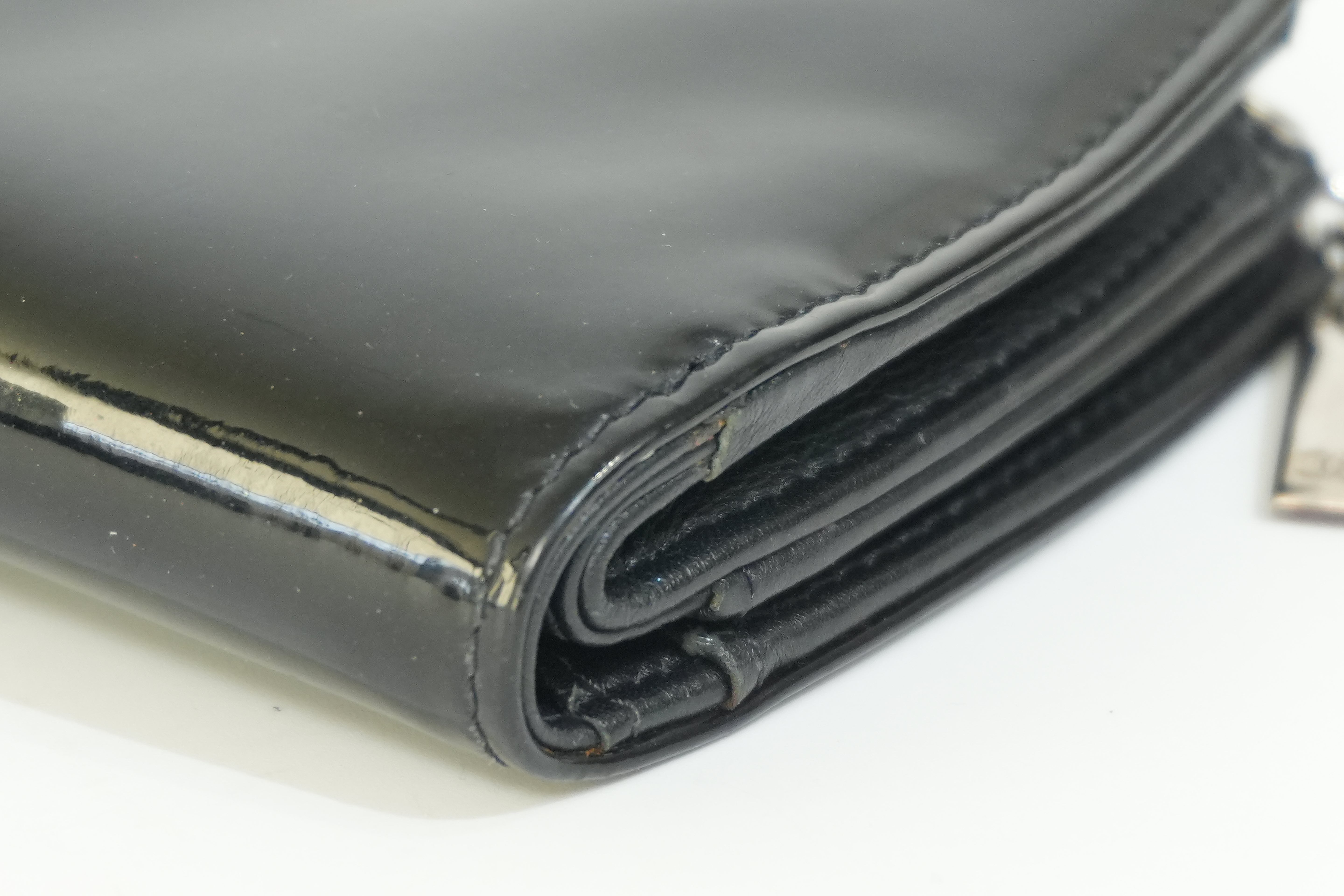 Pre-owned Chanel Lambskin Bifold Wallet Black