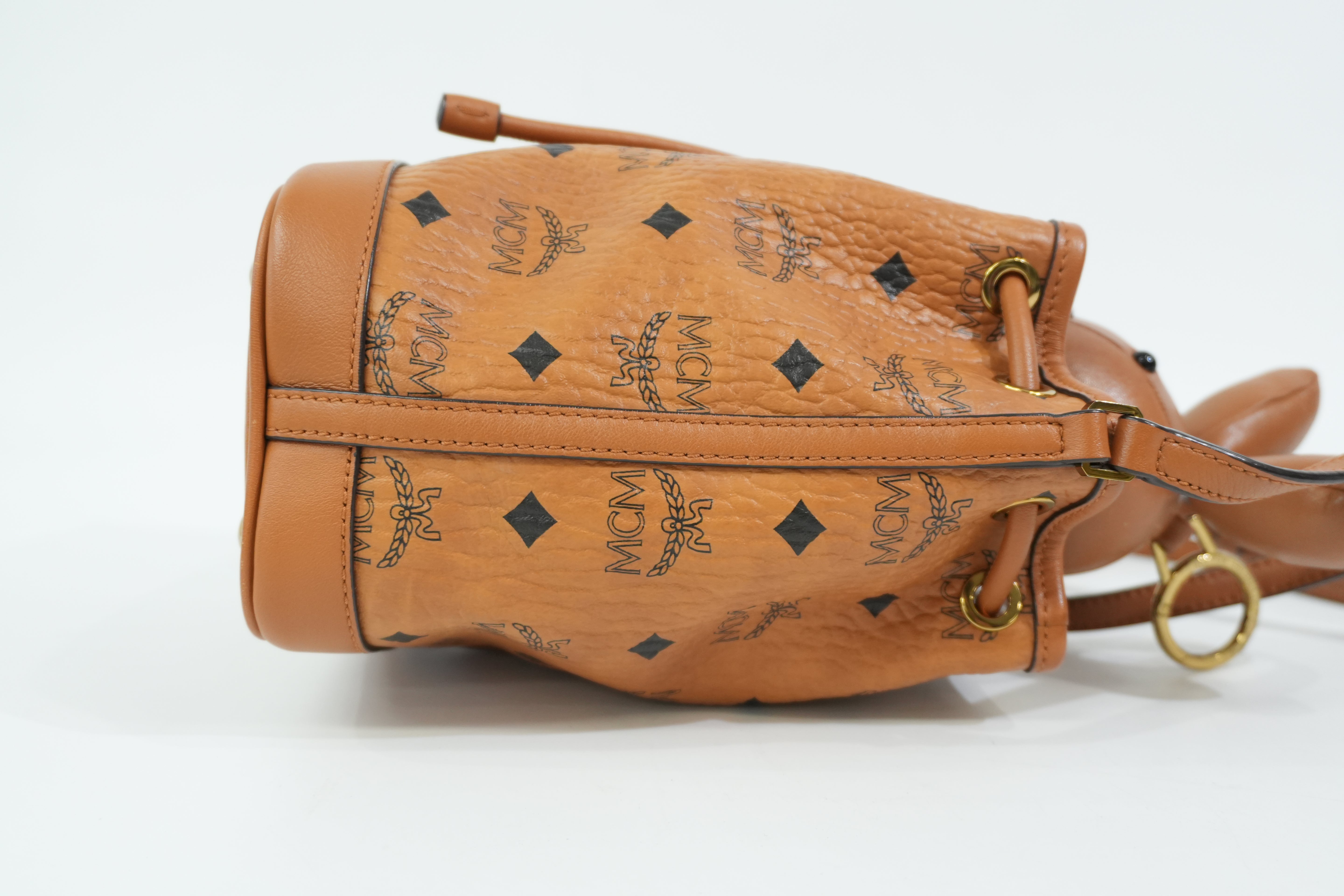 Pre-Owned MCM Park Rabbit Visetos Drawstring Crossbody bag Cognac