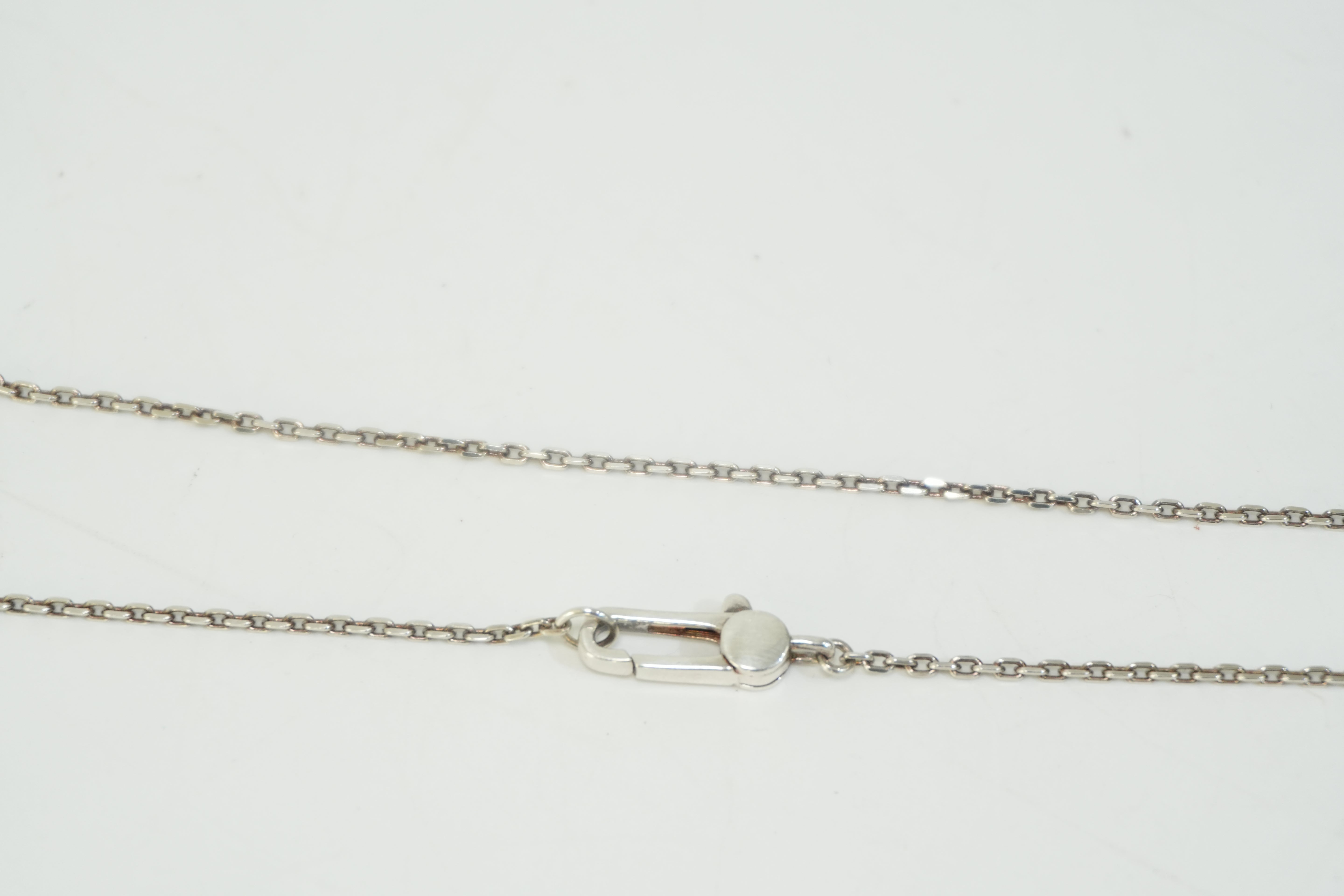 Pre-owned Gucci Silver Crucifix Necklace