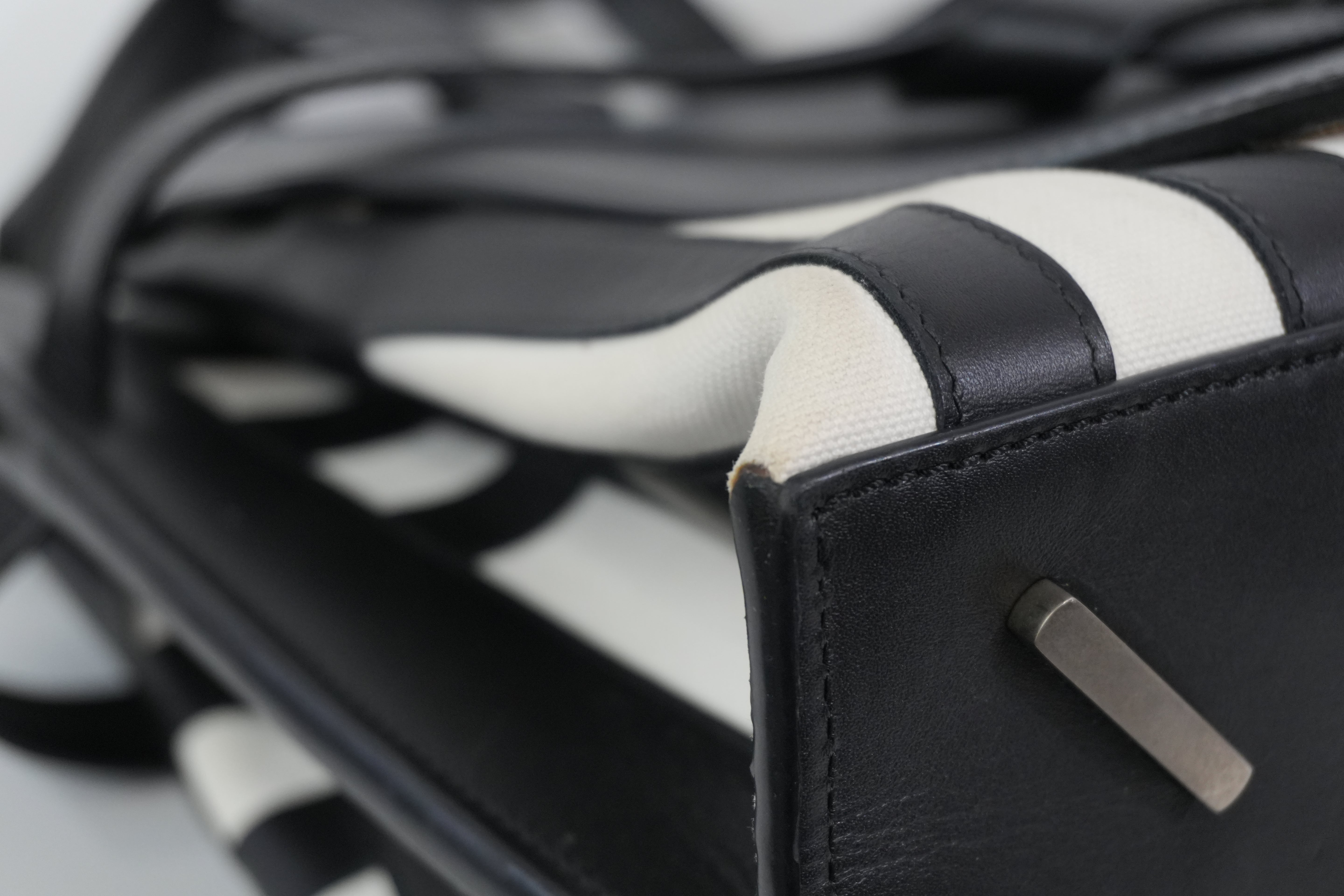 Pre-Owned Loewe Two Way Gate Shoulder Bag Black and White