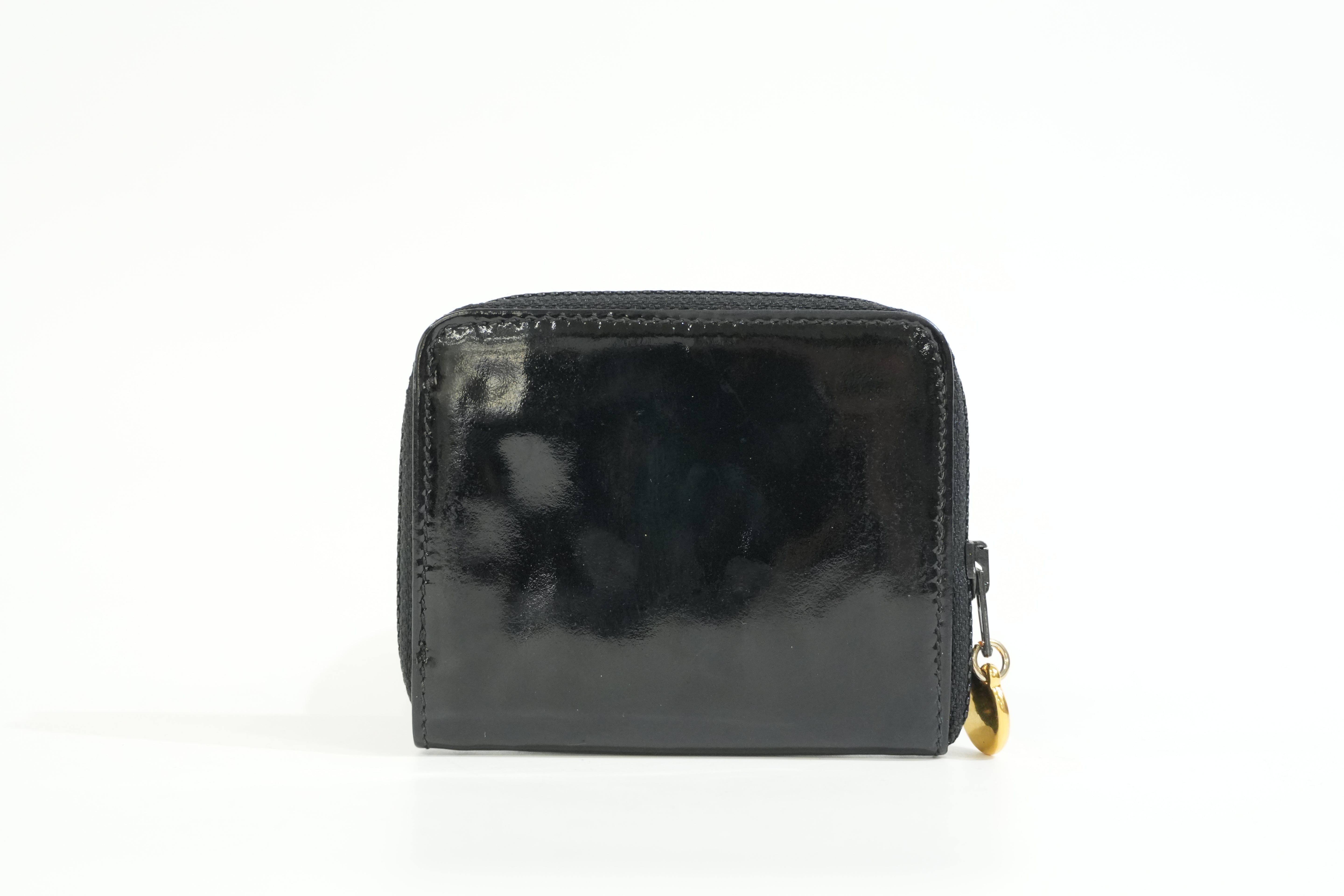 Pre-owned Chanel Patent Zippy Card Holder Black