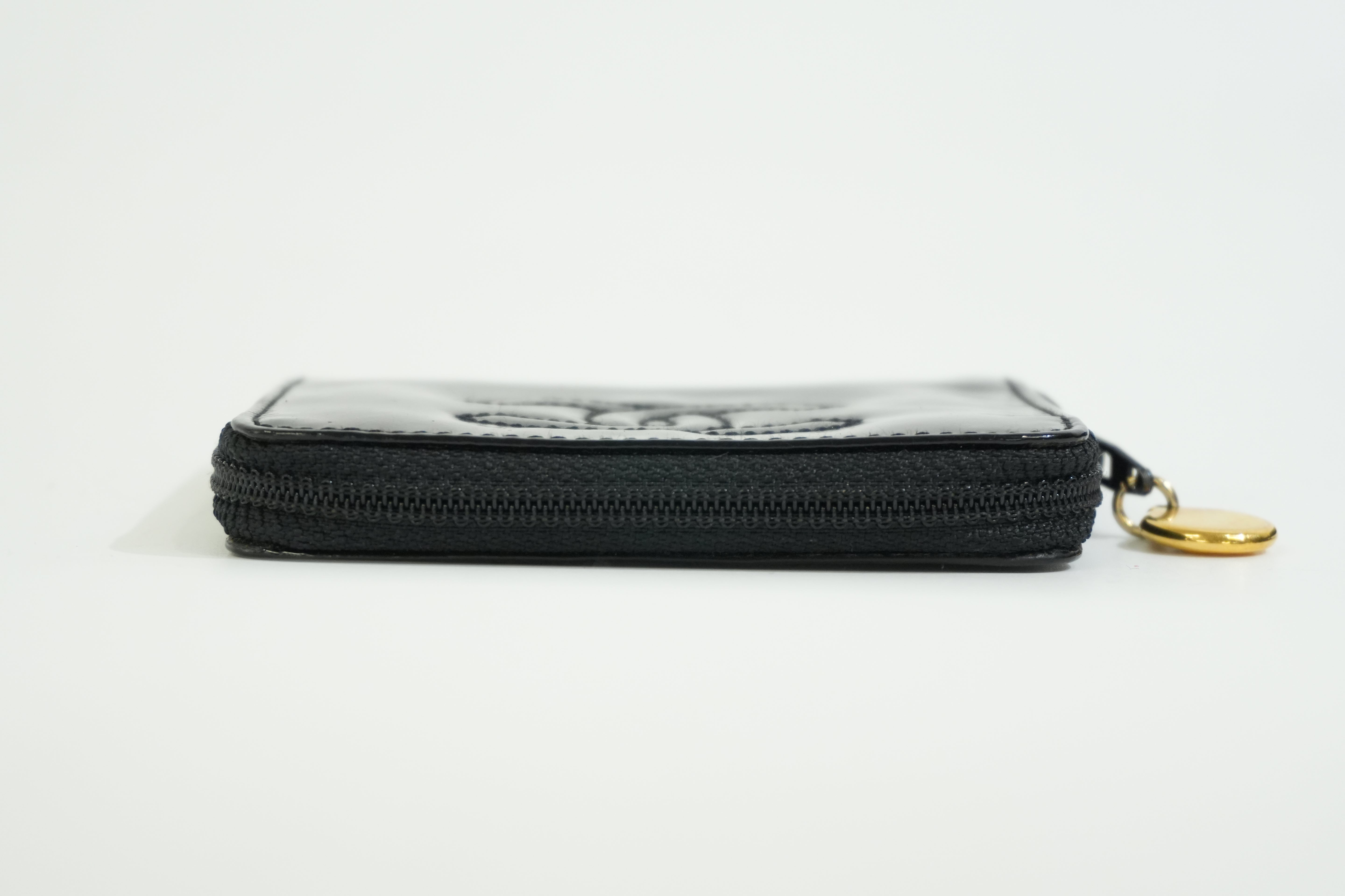 Pre-owned Chanel Patent Zippy Card Holder Black